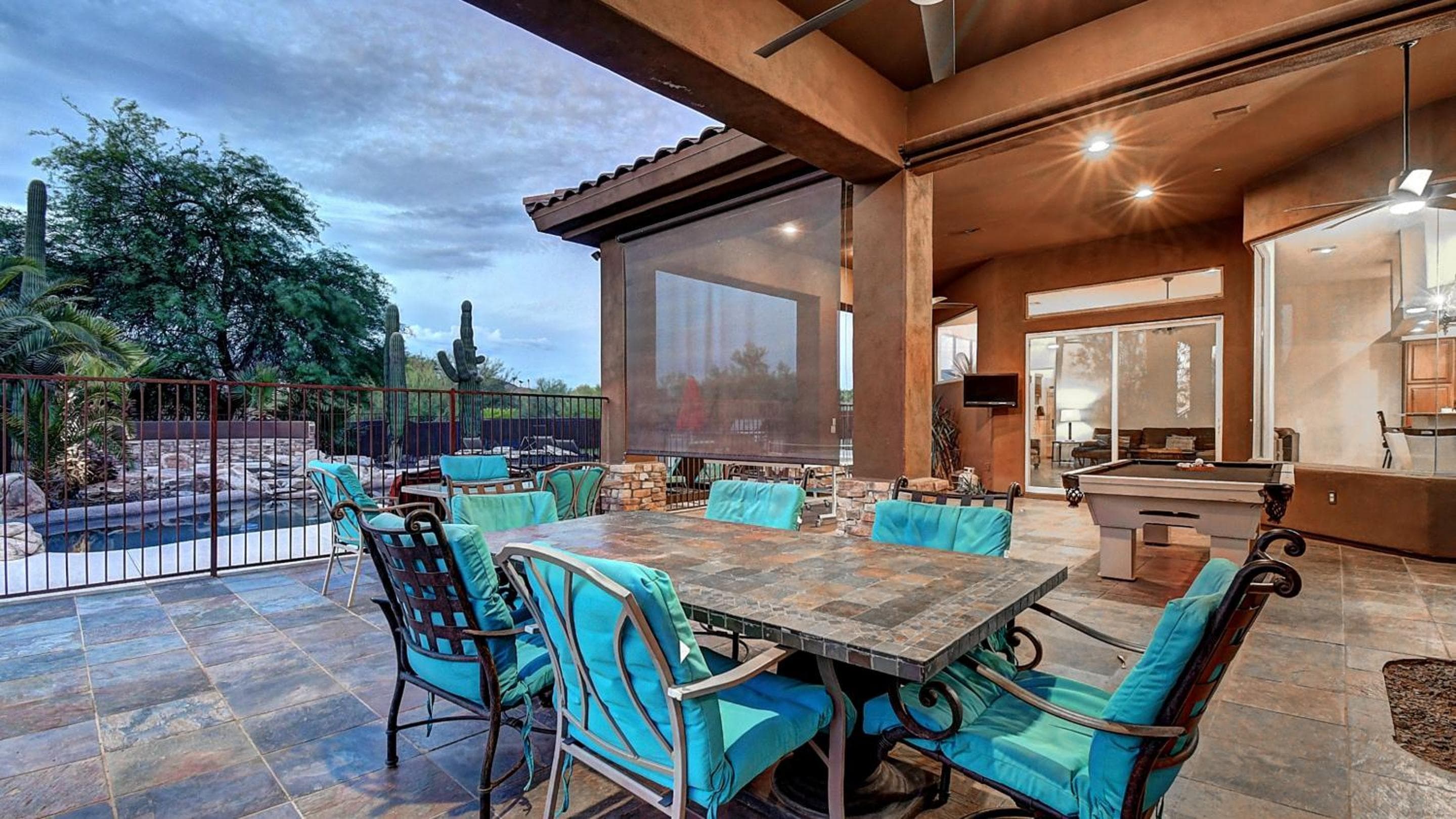 Custom Home 2 ACRES True Indoor-Outdoor Living