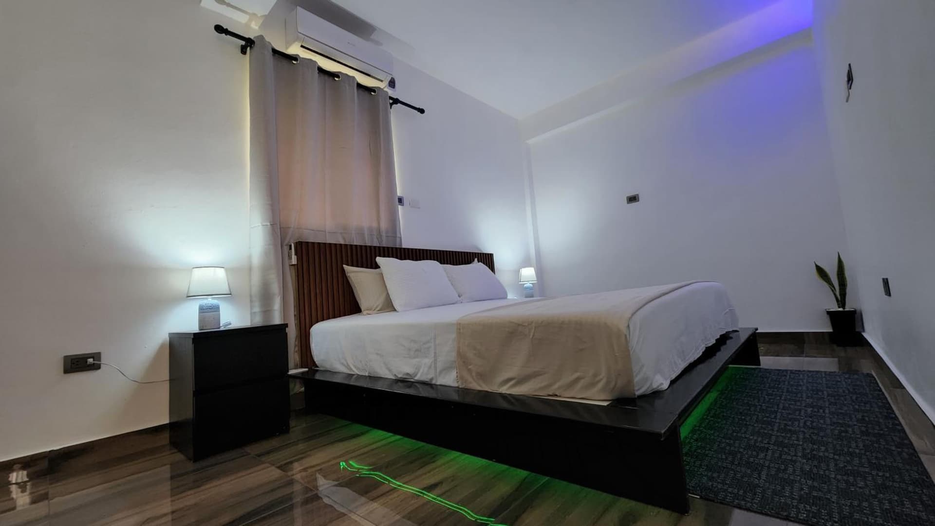 A 7 minutos del Aeropuerto SDQ, Moderno y Compacto Apartamento
