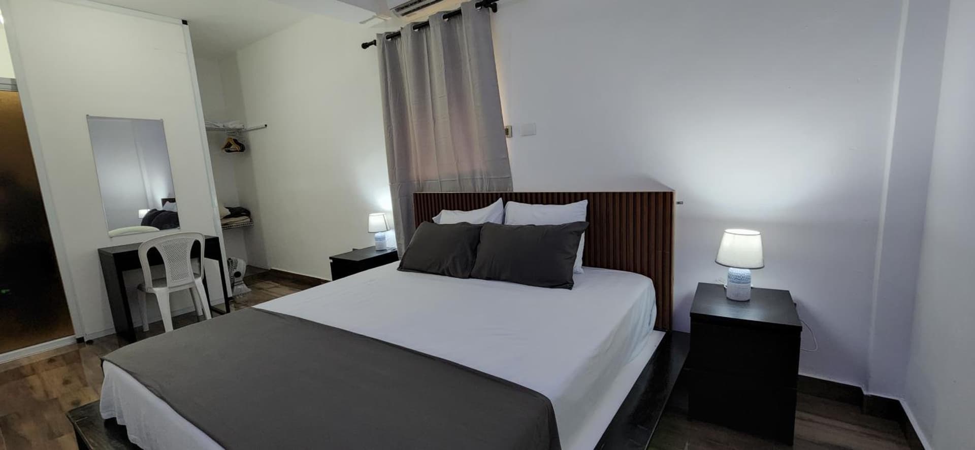 A 7 minutos del Aeropuerto SDQ, Moderno y Compacto Apartamento