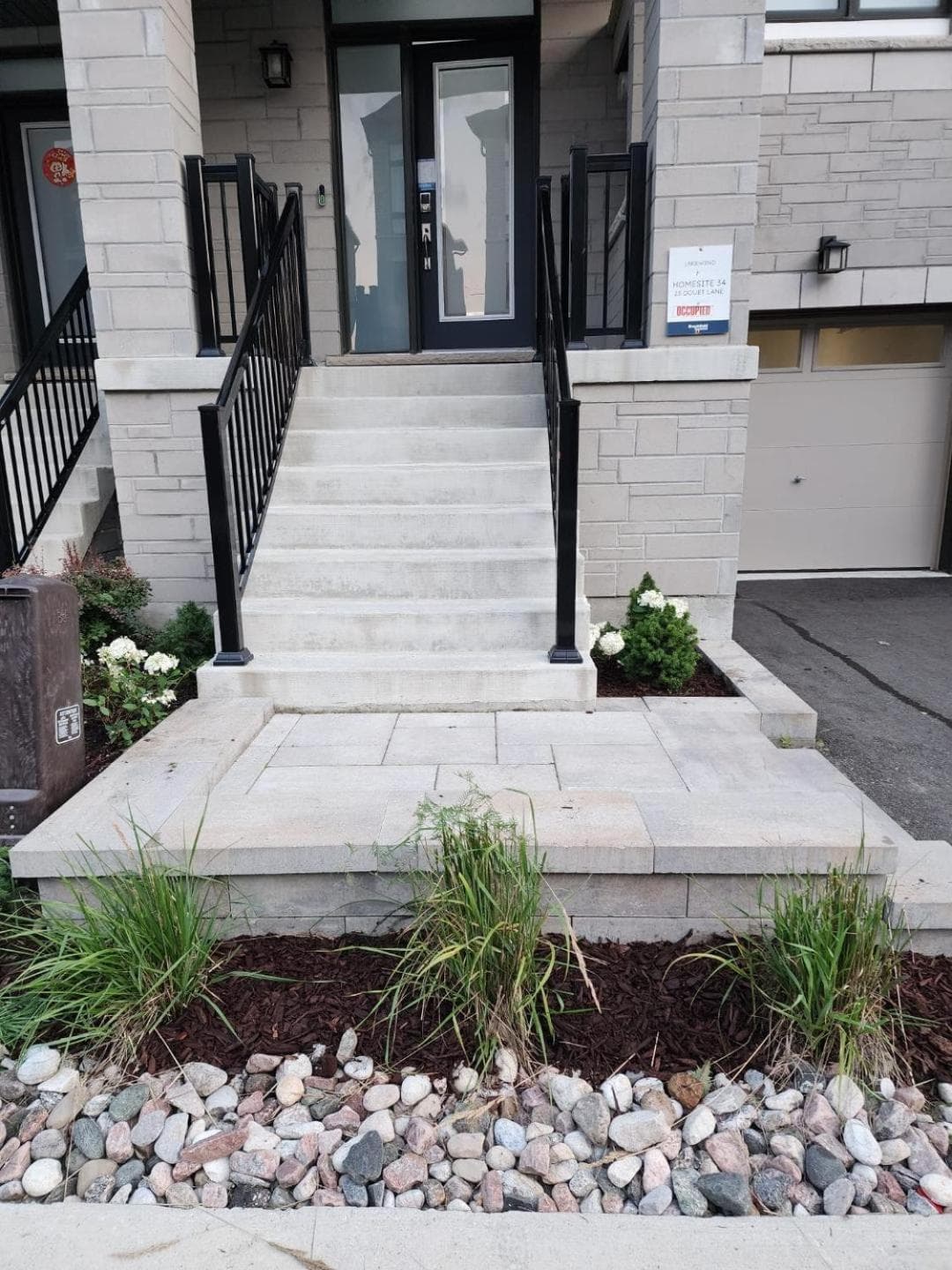 Beautiful New Townhouse in Quiet Neighbourhood
