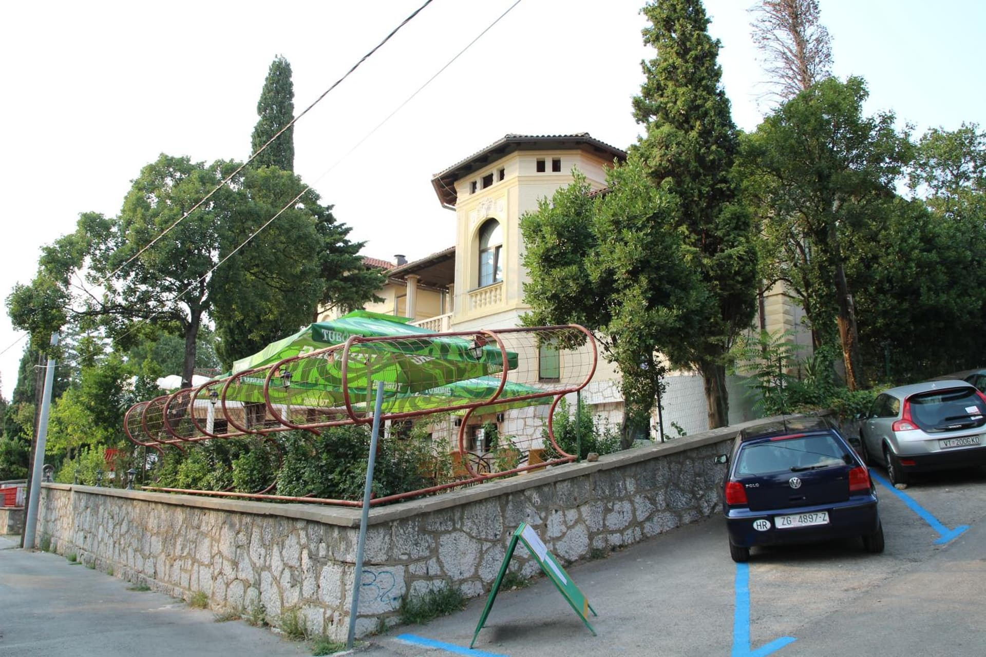Pansion Ruža