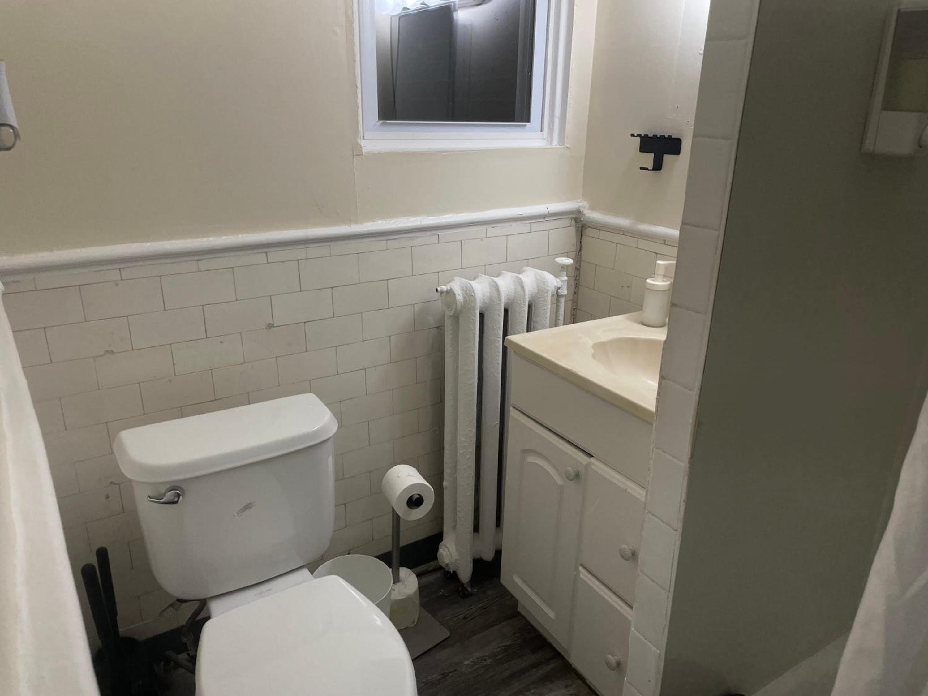 The Oakden Suites in Orange Loop B4