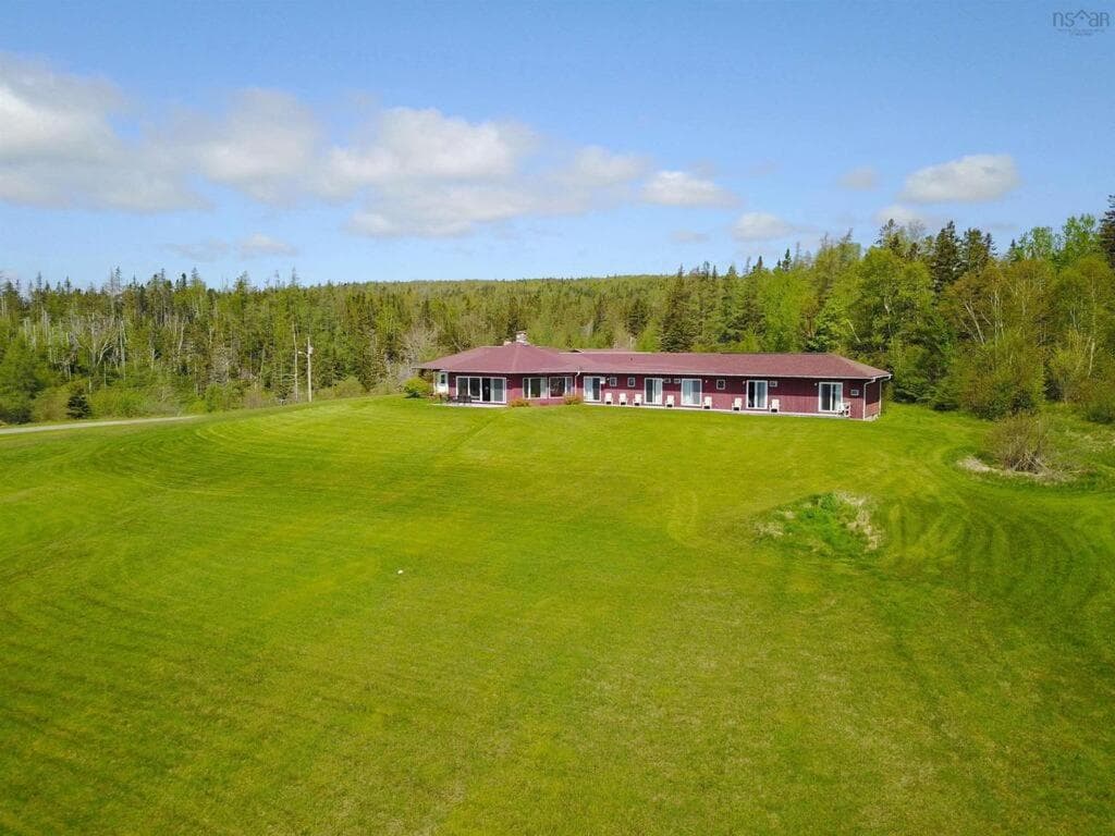 Baddeck Inn