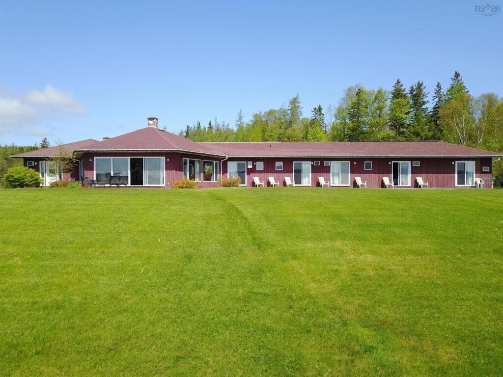 Baddeck Inn