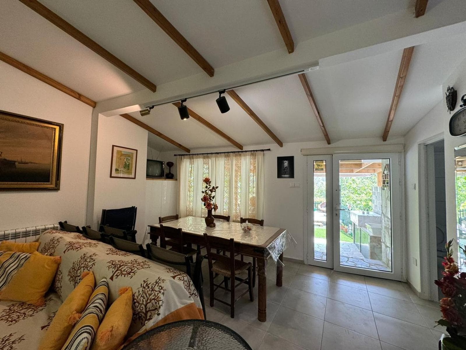 Maria's Paliomylos House