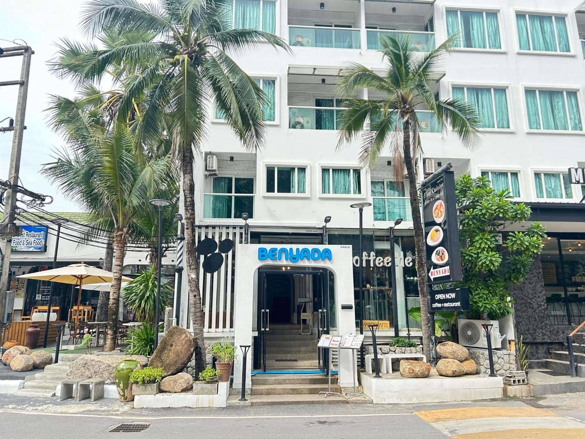 Benyada Lodge - Surin Beach