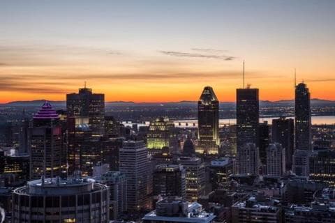 Spectacular Skyline Views - Downtown Montreal - Luxury Condo & Penthouse