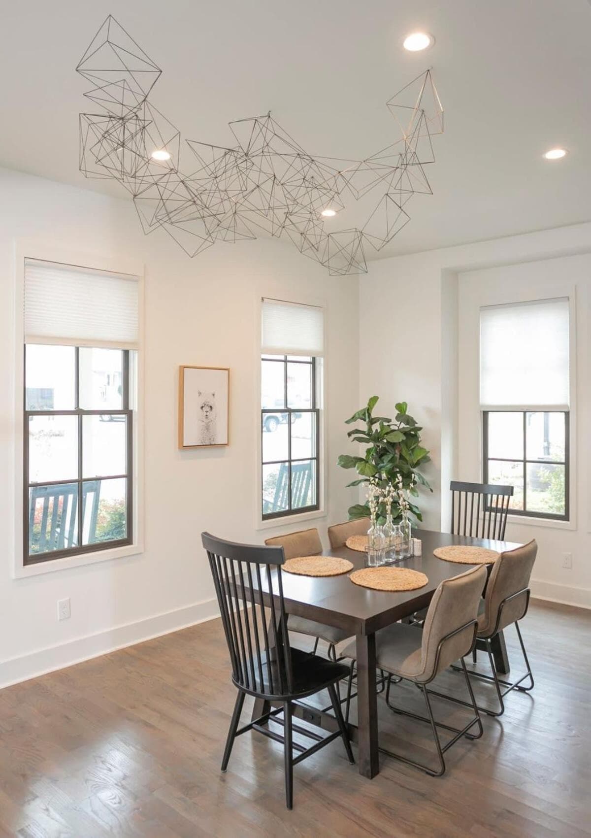 Five Block Walk From Historical Downtown Franklin