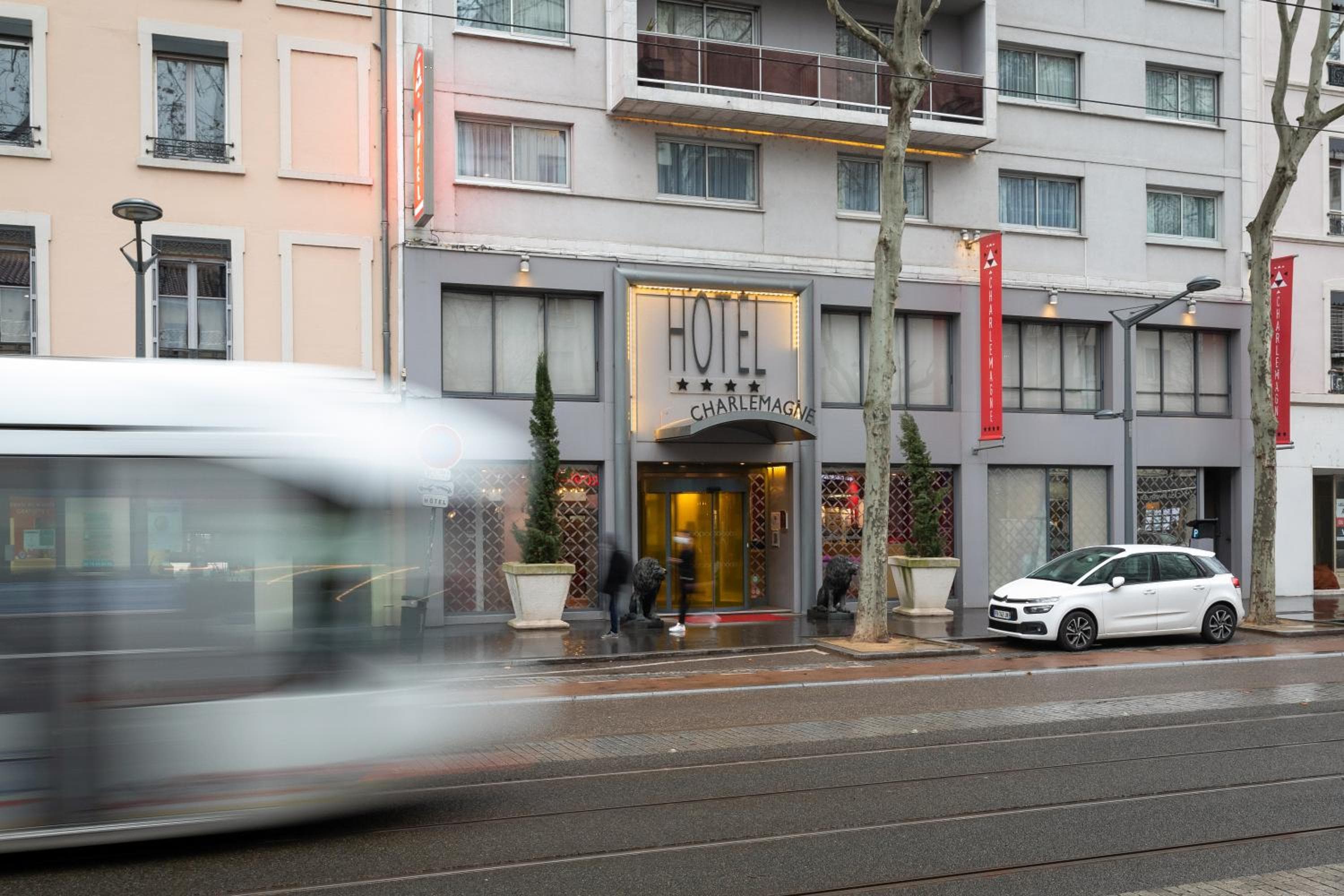 Hôtel Charlemagne by Happyculture