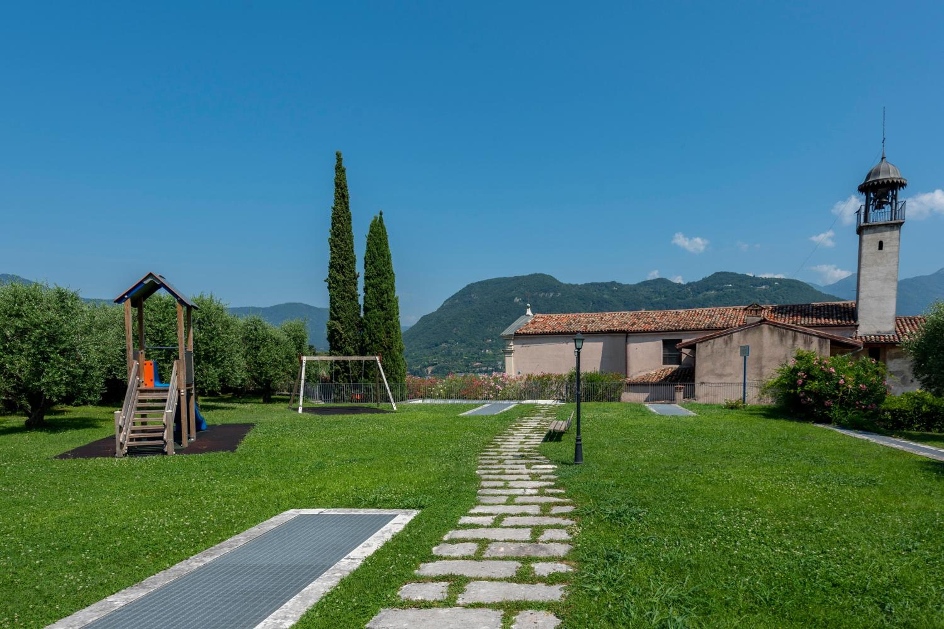 Bruno House With Pool And Lakeview - Happy Rentals