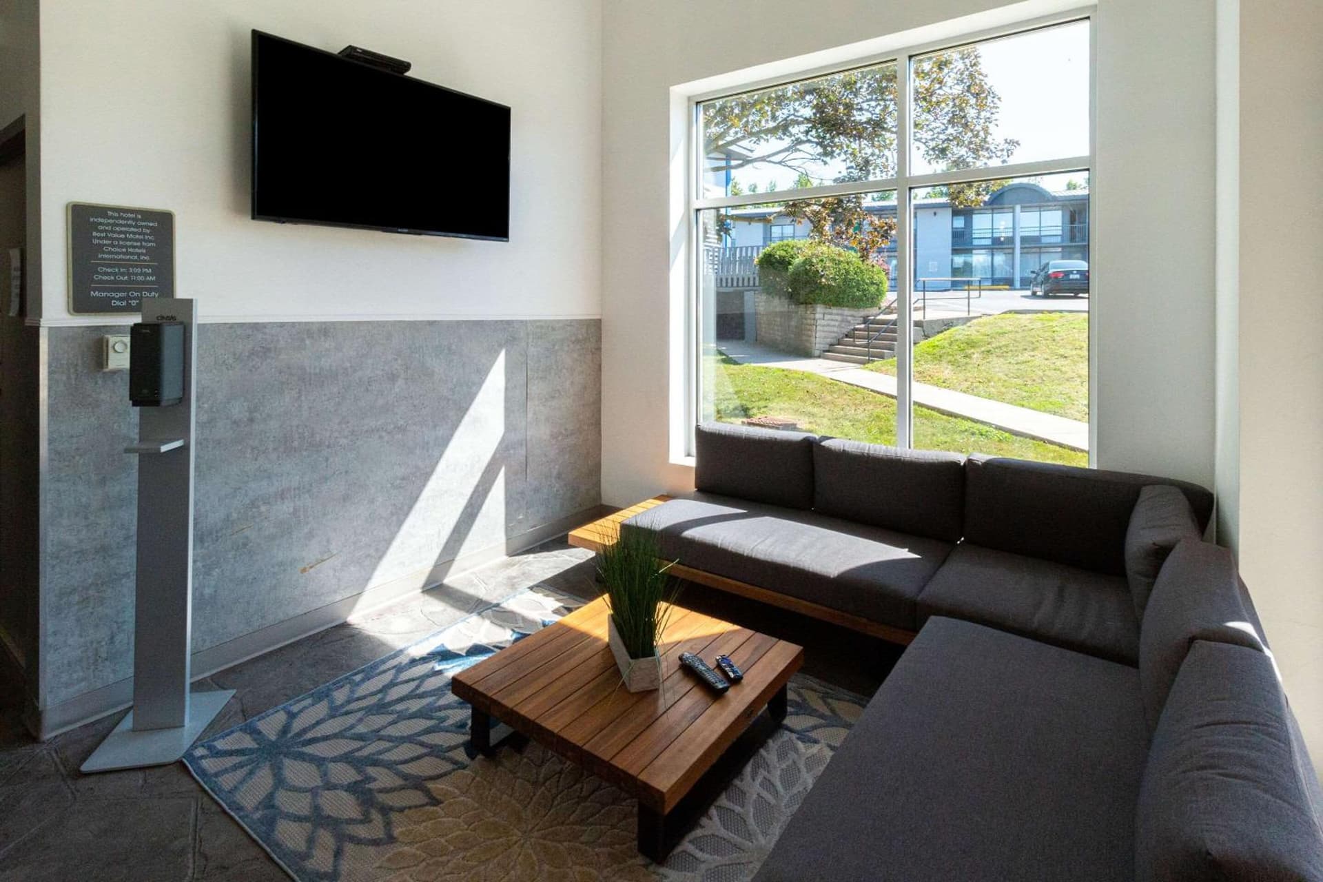 Quality Inn & Conference Centre Kingston Central