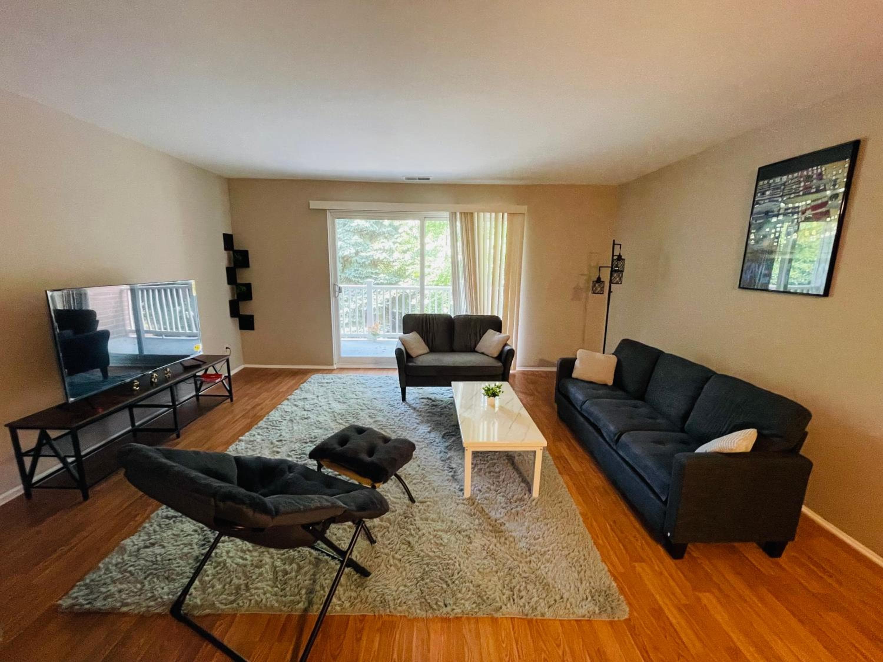 Amazing 2br 2b Condo In Elkins Park