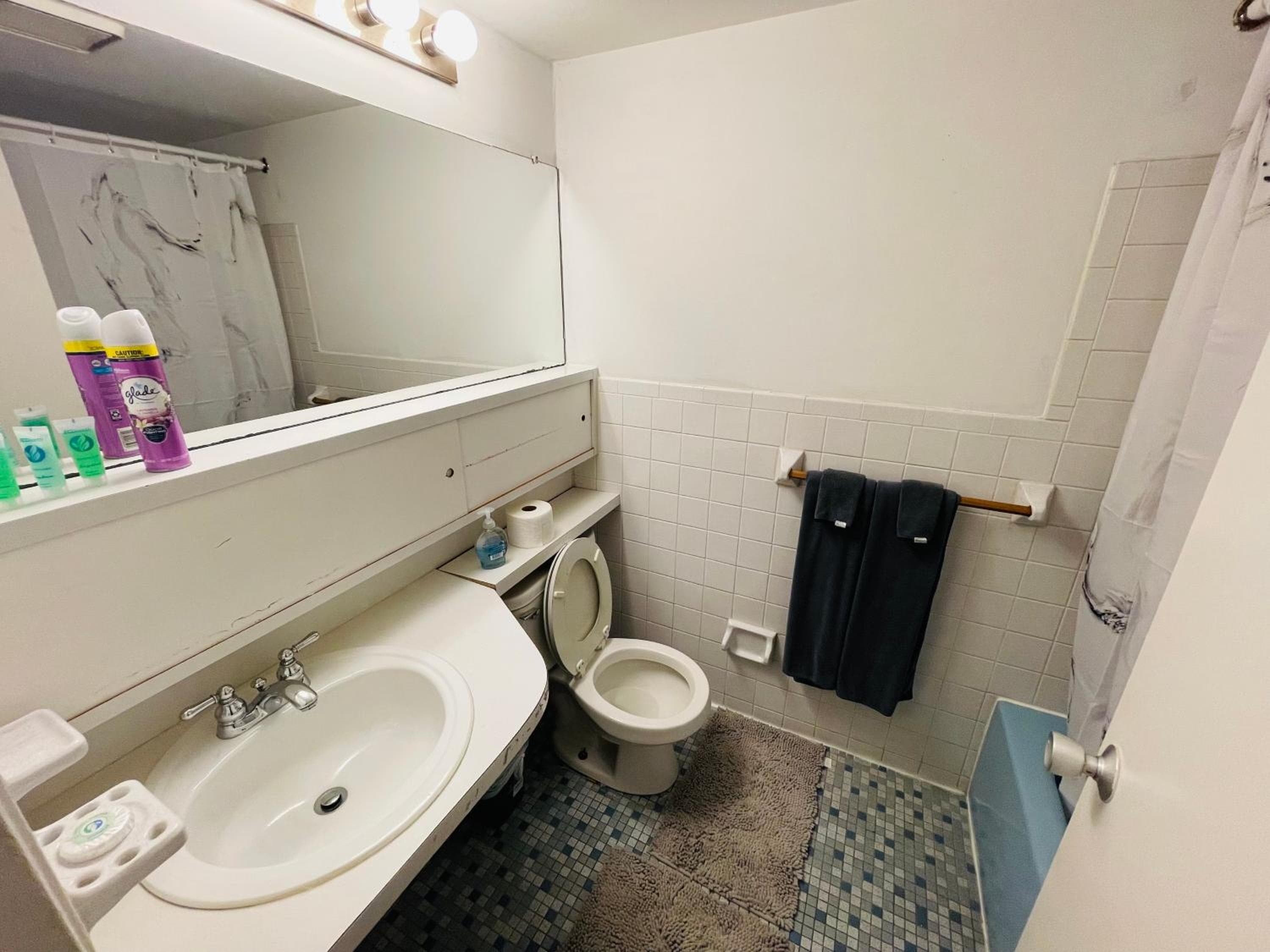 Amazing 2br 2b Condo In Elkins Park
