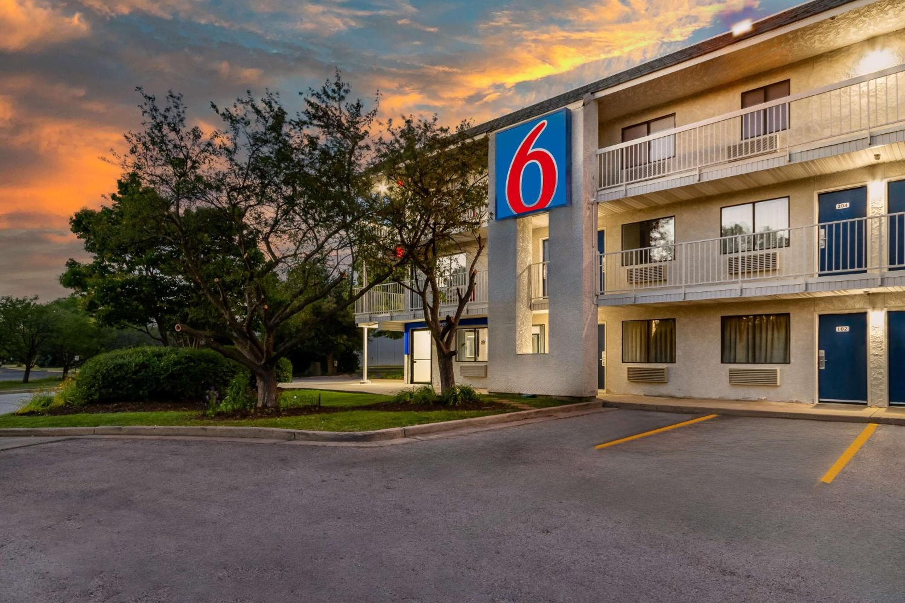 Motel 6-Rolling Meadows, IL - Chicago Northwest