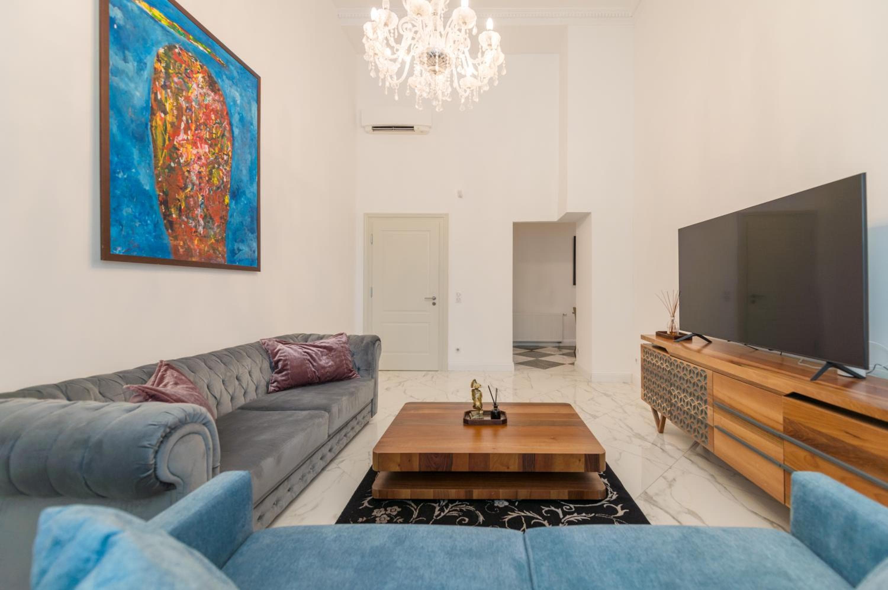ZOYA LUXURY RESIDENCE