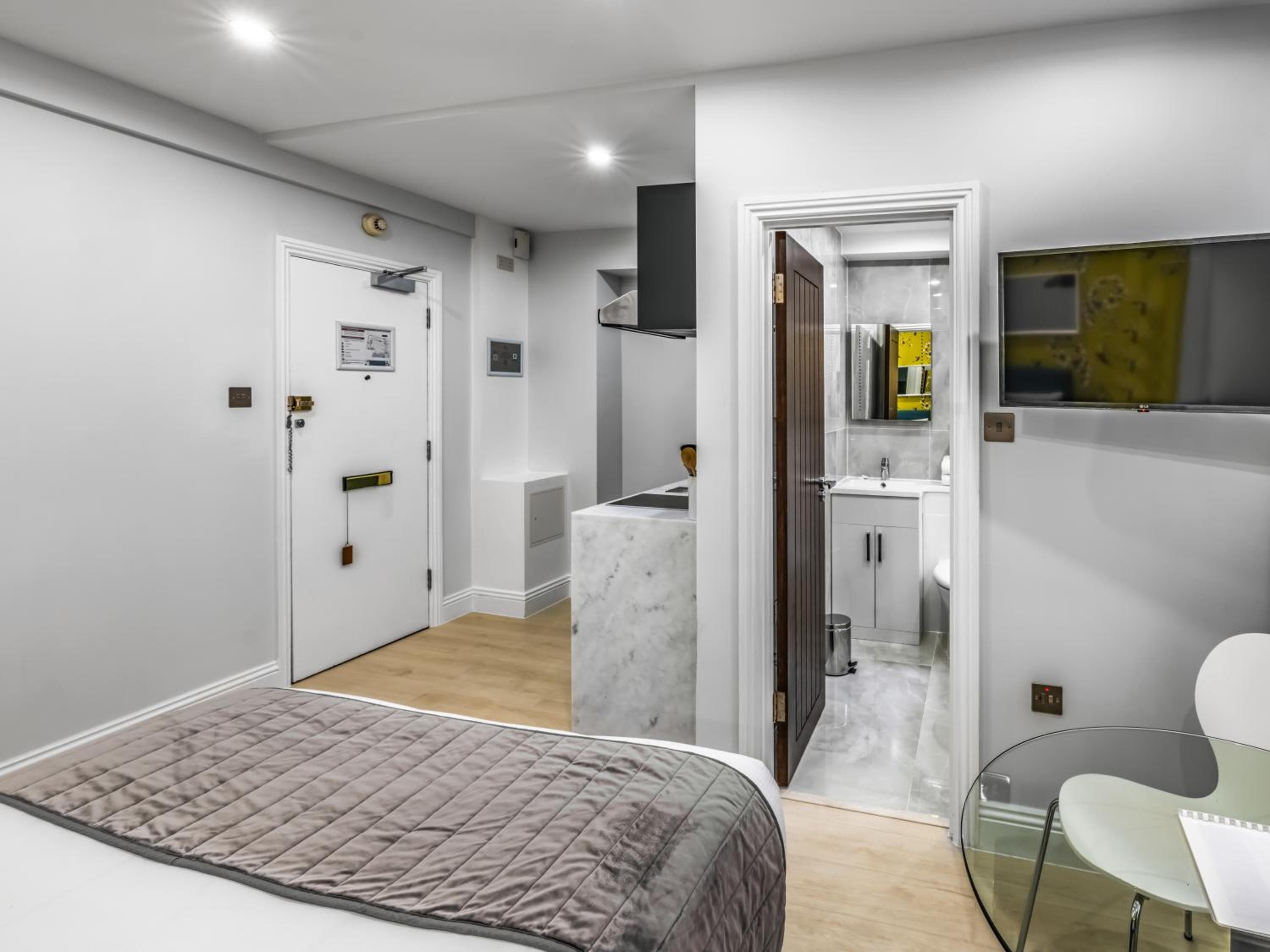 hotel room