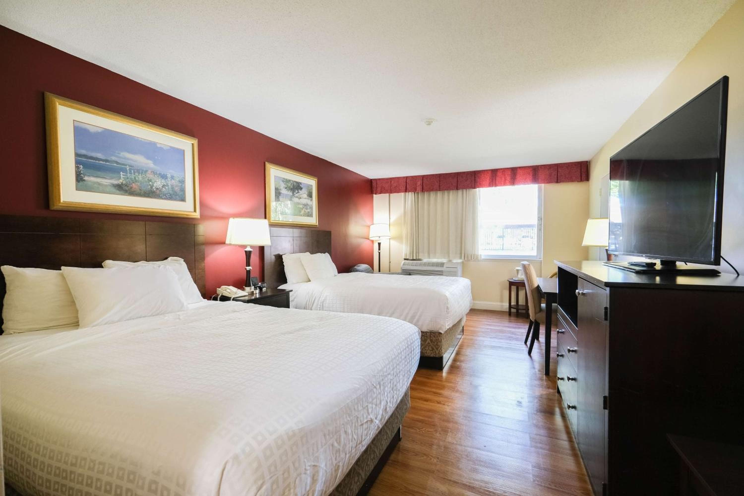 Fireside Inn & Suites Portland