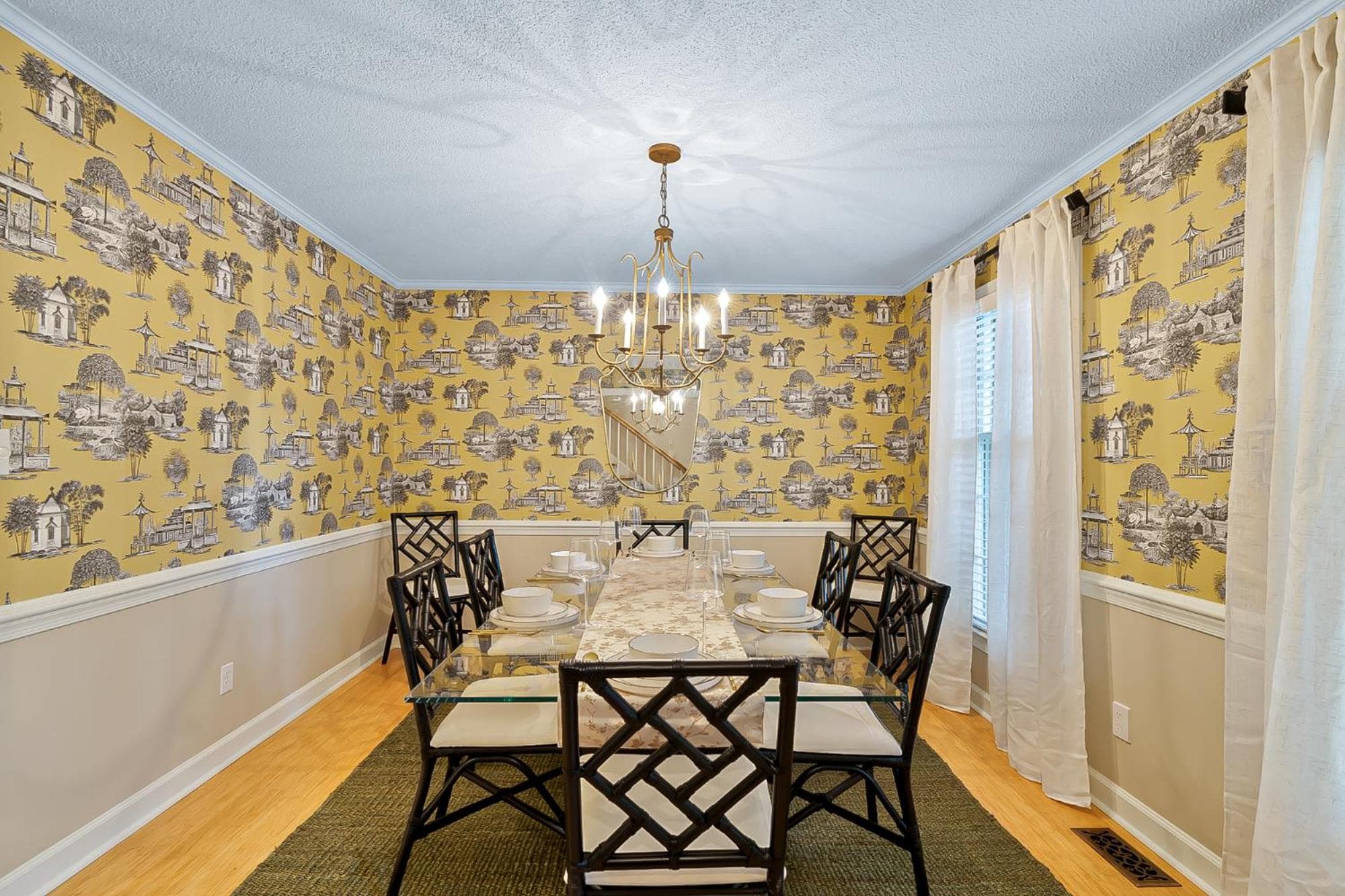 Cozy 4bd Home - NC State & Airport nearby