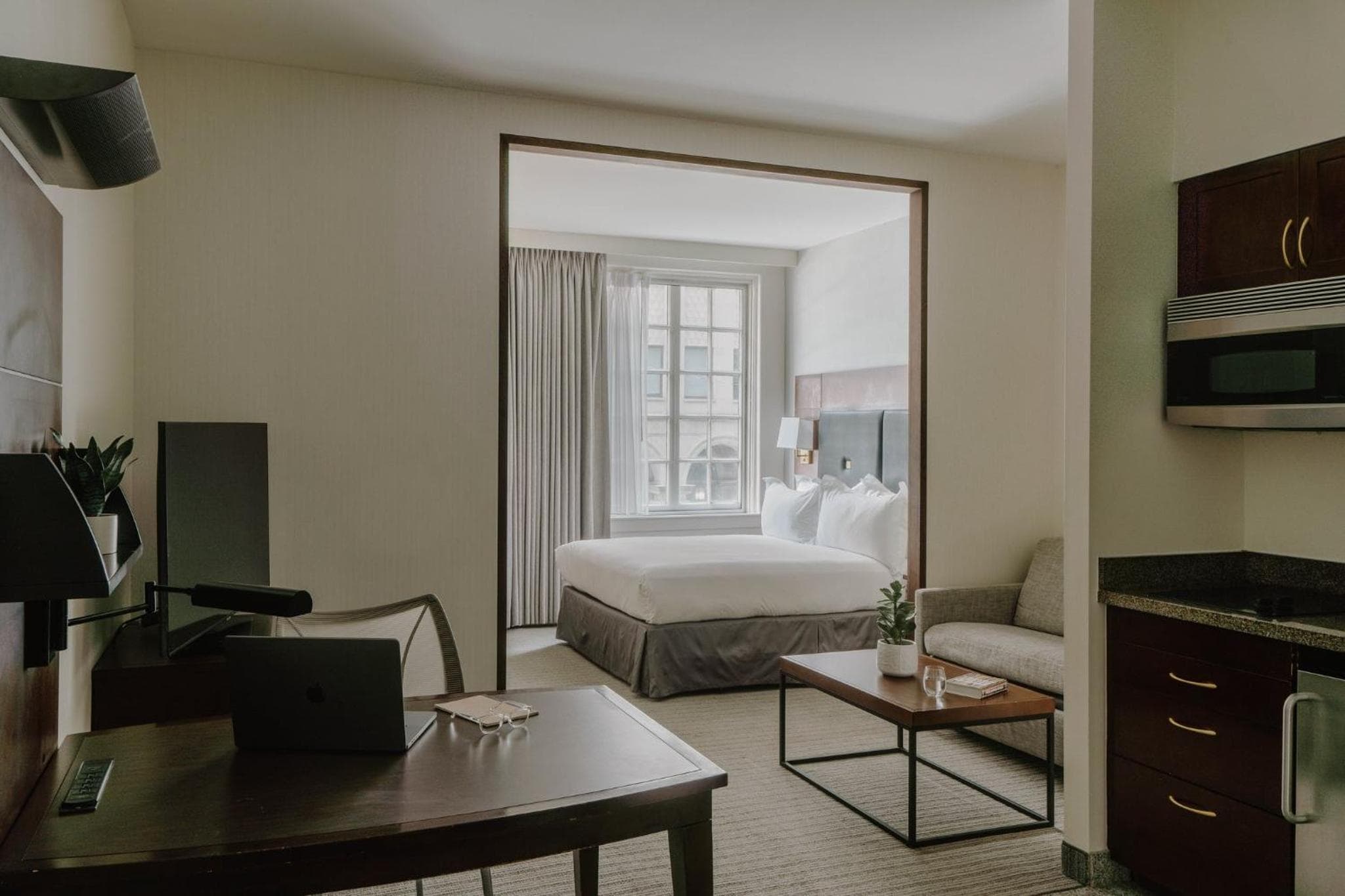 Club Quarters Hotel Downtown, Houston