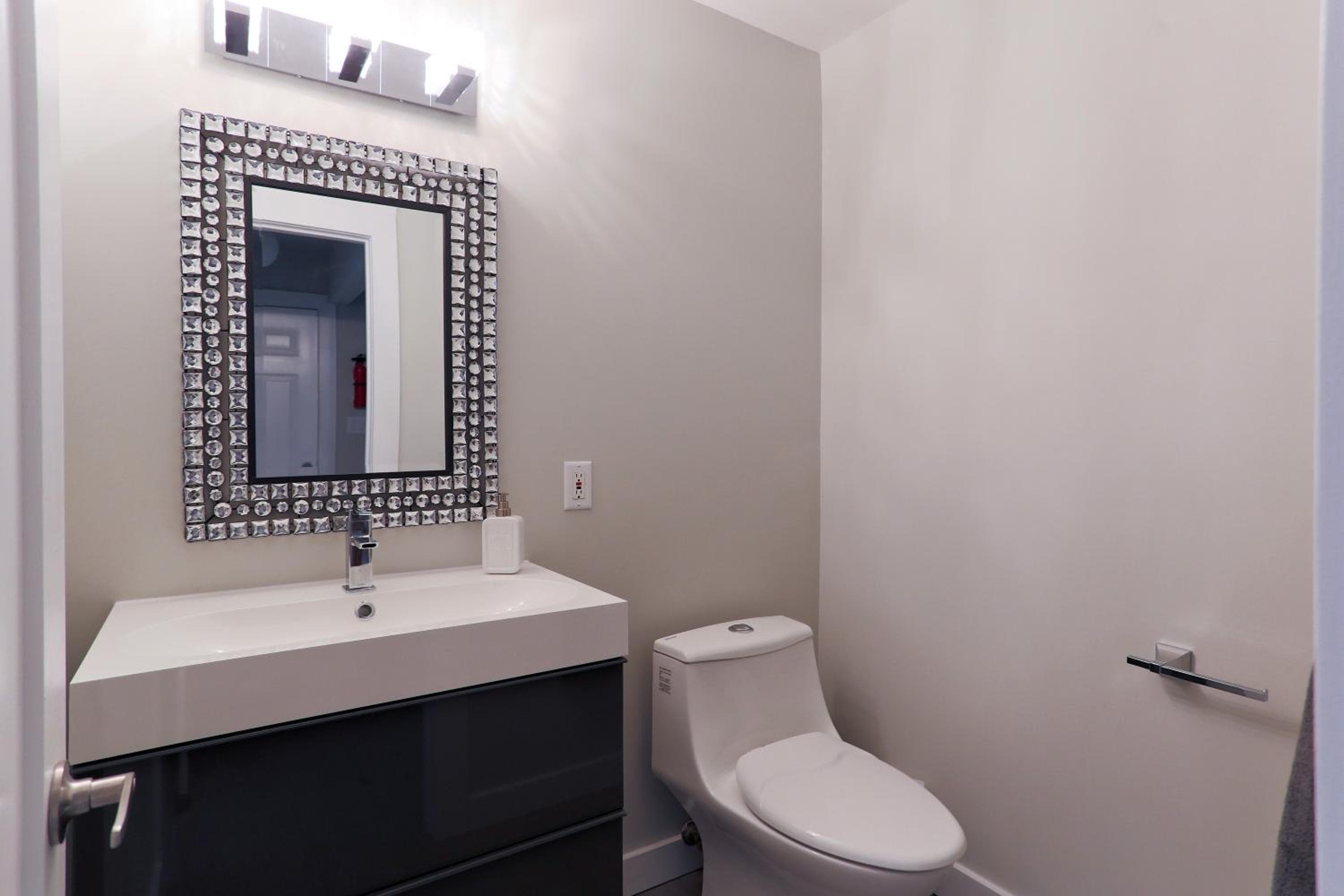Boardwalk Homes - Vacation Homes & Executive Suites