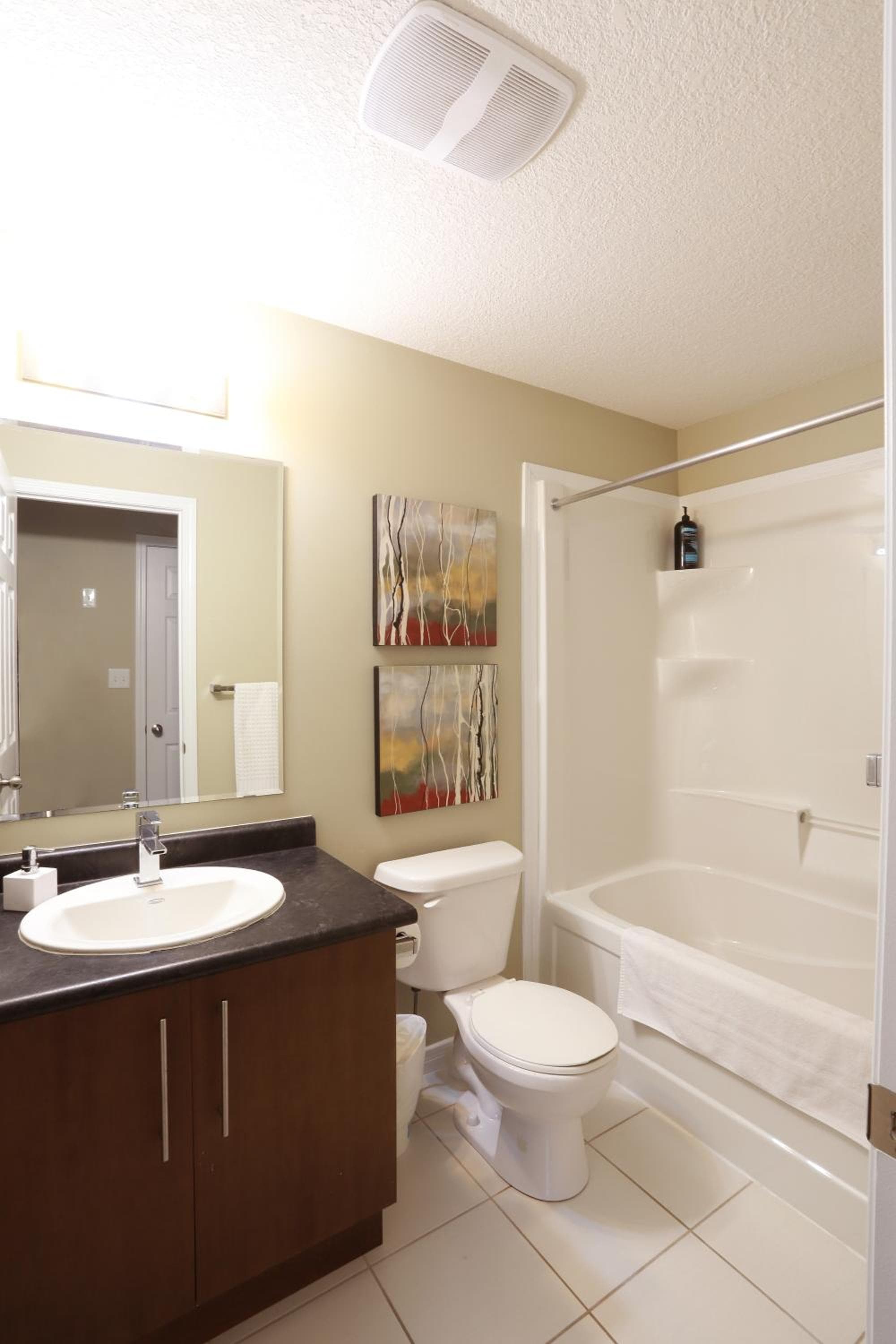 Boardwalk Homes - Vacation Homes & Executive Suites