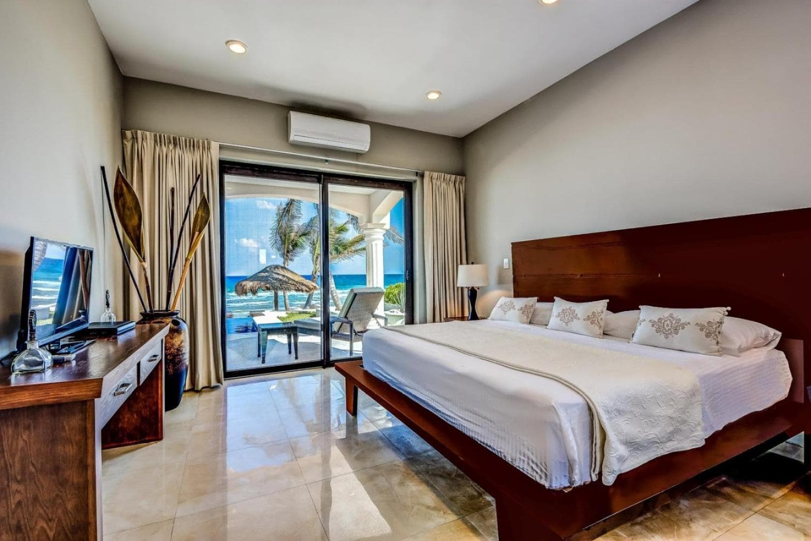 Sofi Beachfront villa in Tankah Bay!