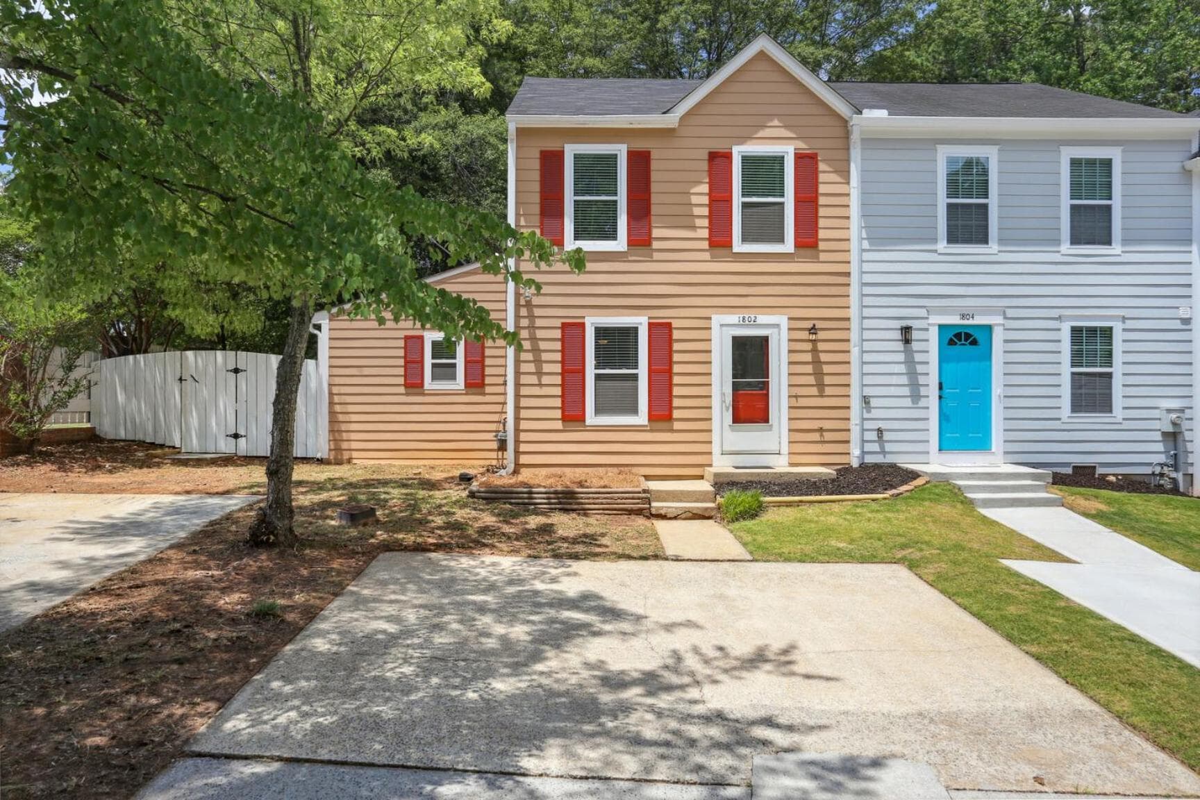 Warm 2-Story Townhome
