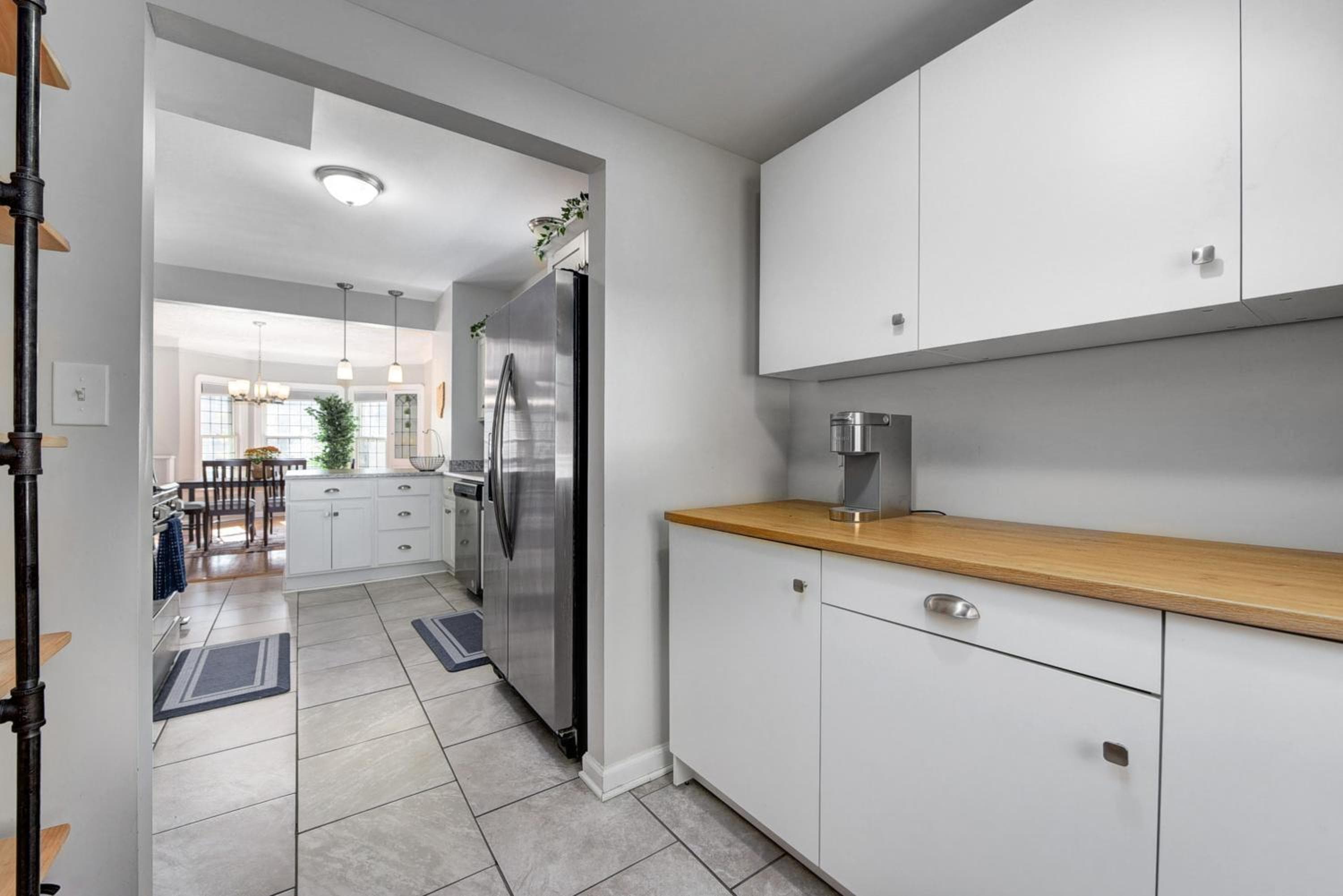 Hideaway in the Heights!