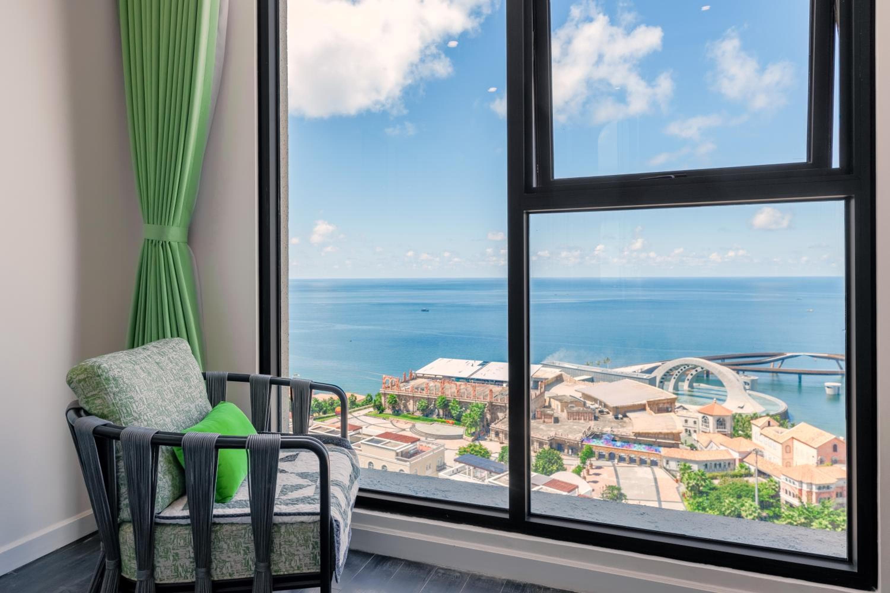 Rosie Hillside Seaview Phu Quoc Apartment