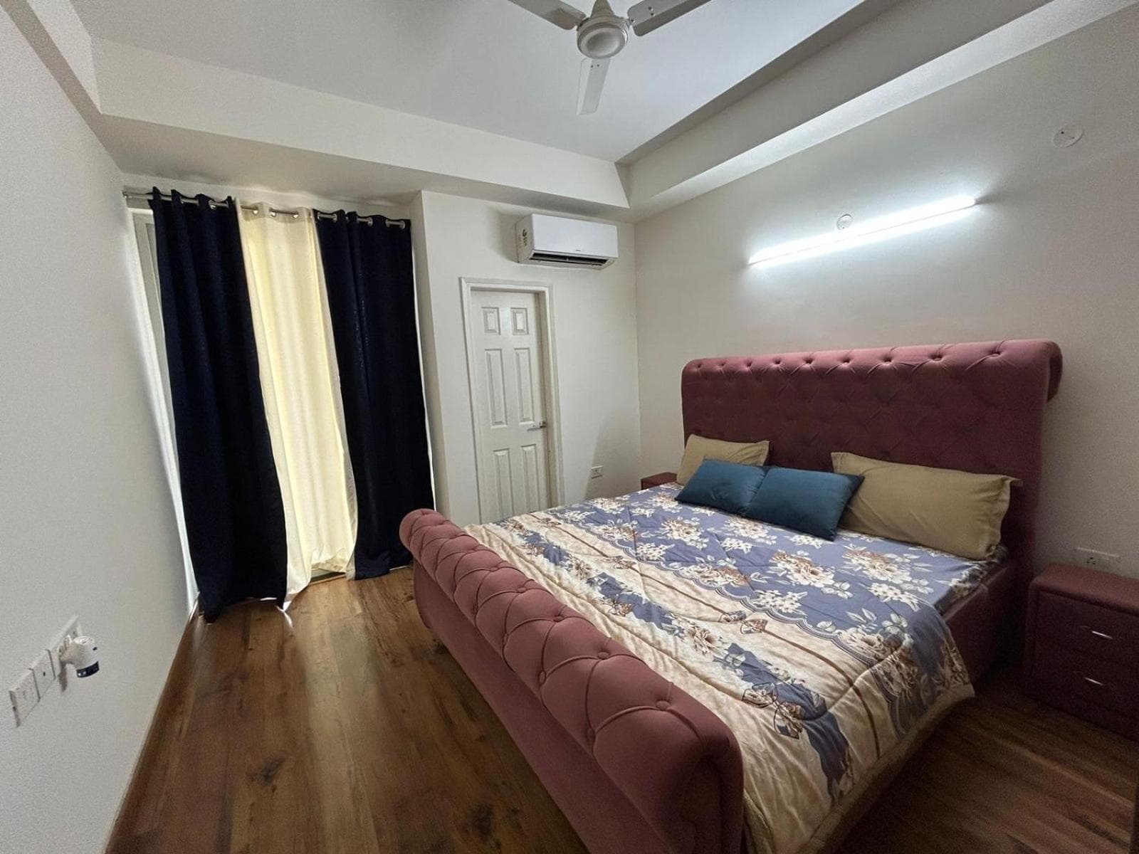 Flat in Wave estate