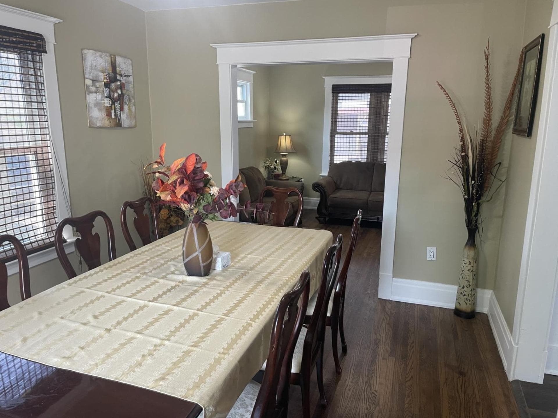Exceptionally Close to the Falls Amazing Location & Complimentary Breakfast Delivered Daily to the Rental