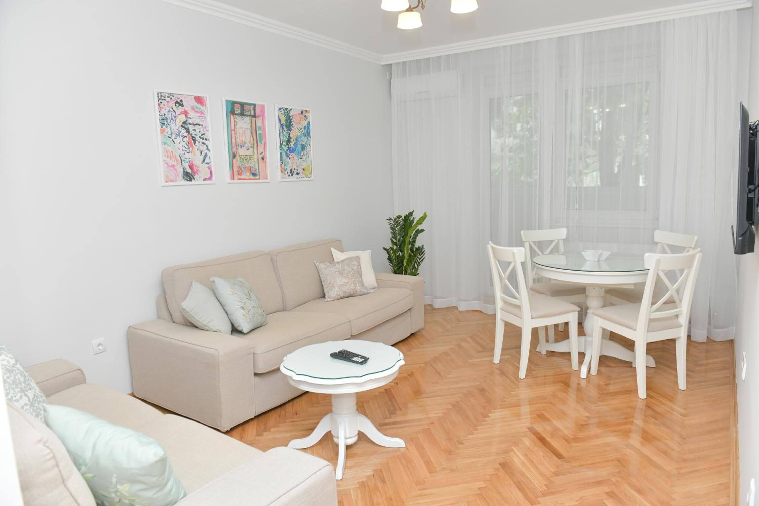 Magnolia apartment