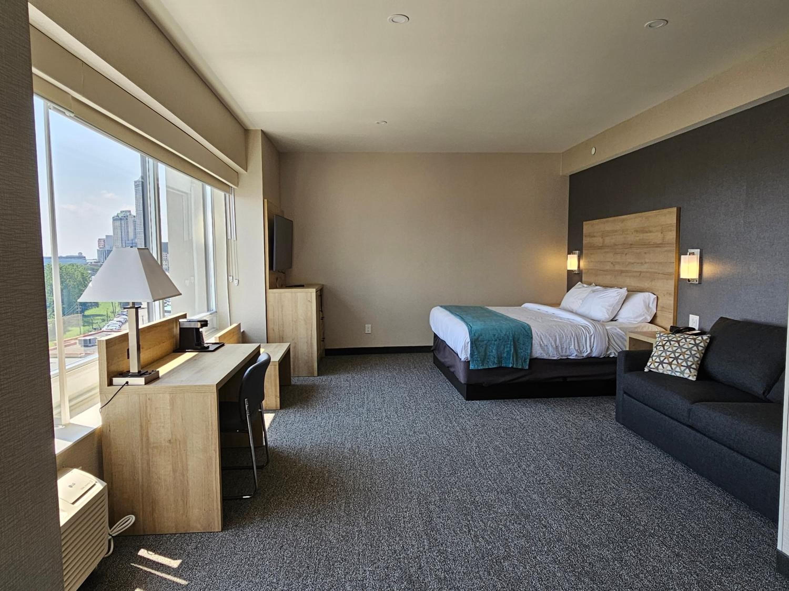 Vittoria Hotel & Suites