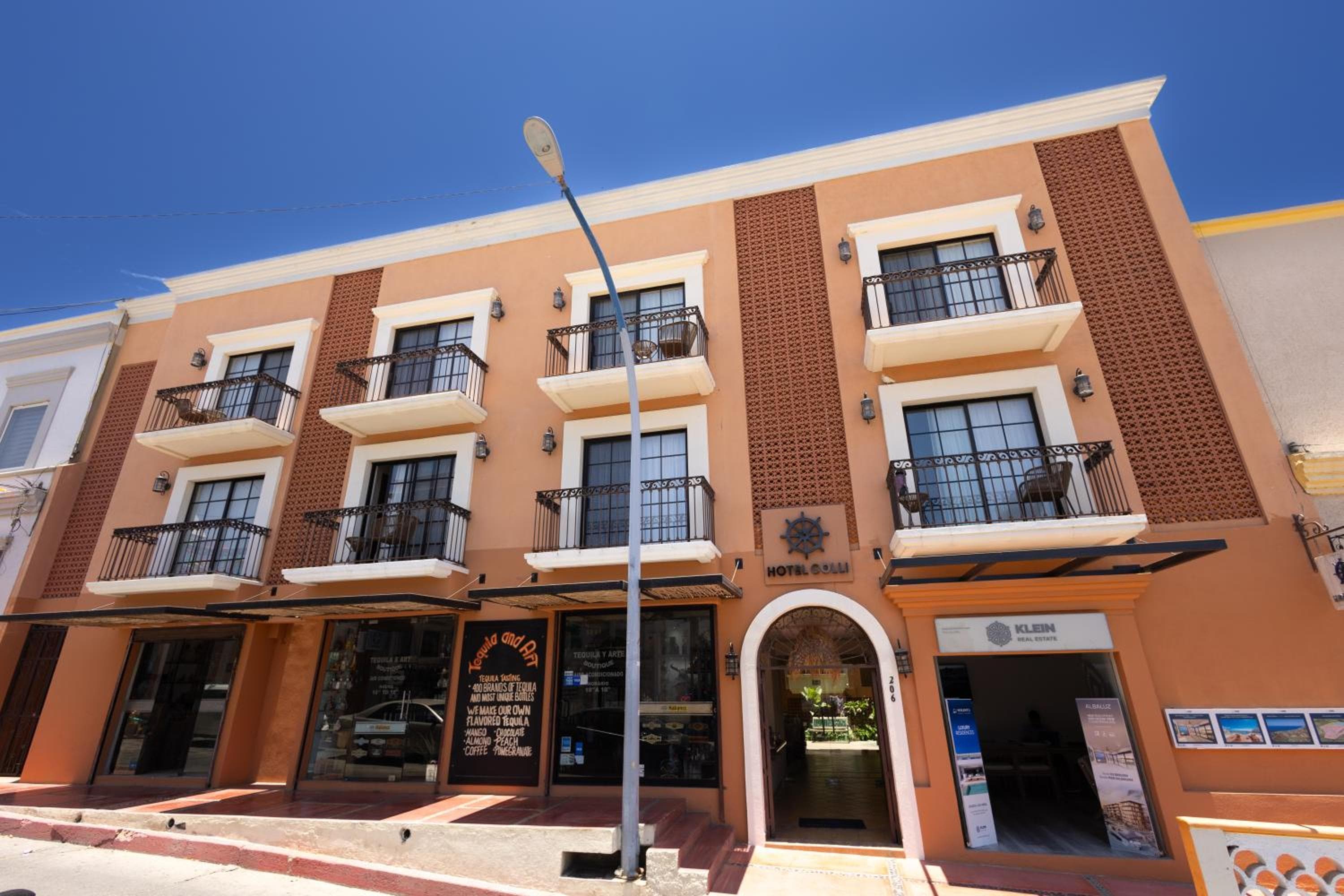 HOTEL COLLI