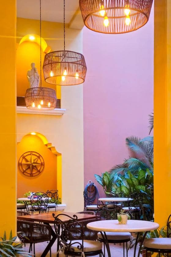 HOTEL COLLI