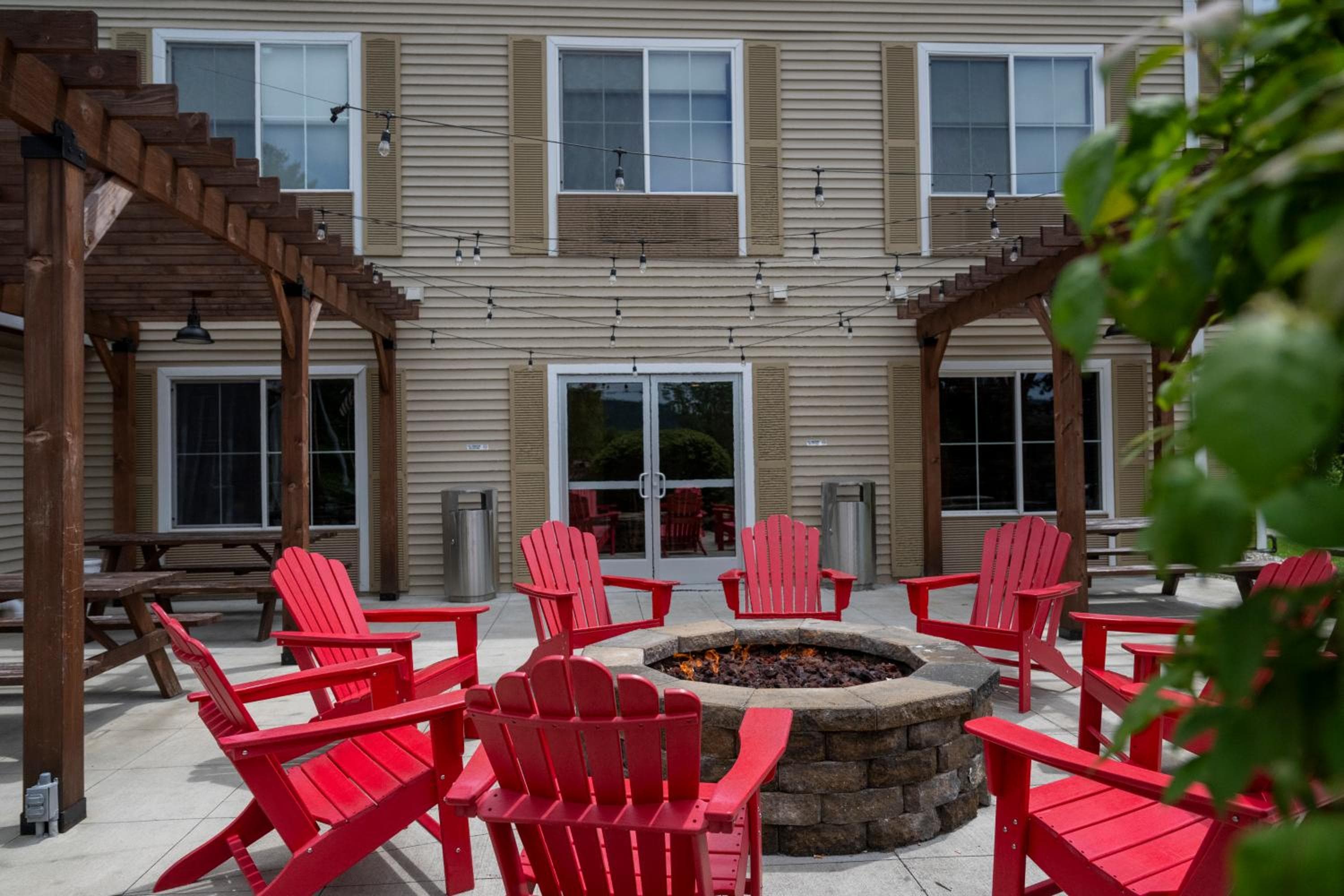Country Inn & Suites by Radisson, Queensbury - Lake George , NY