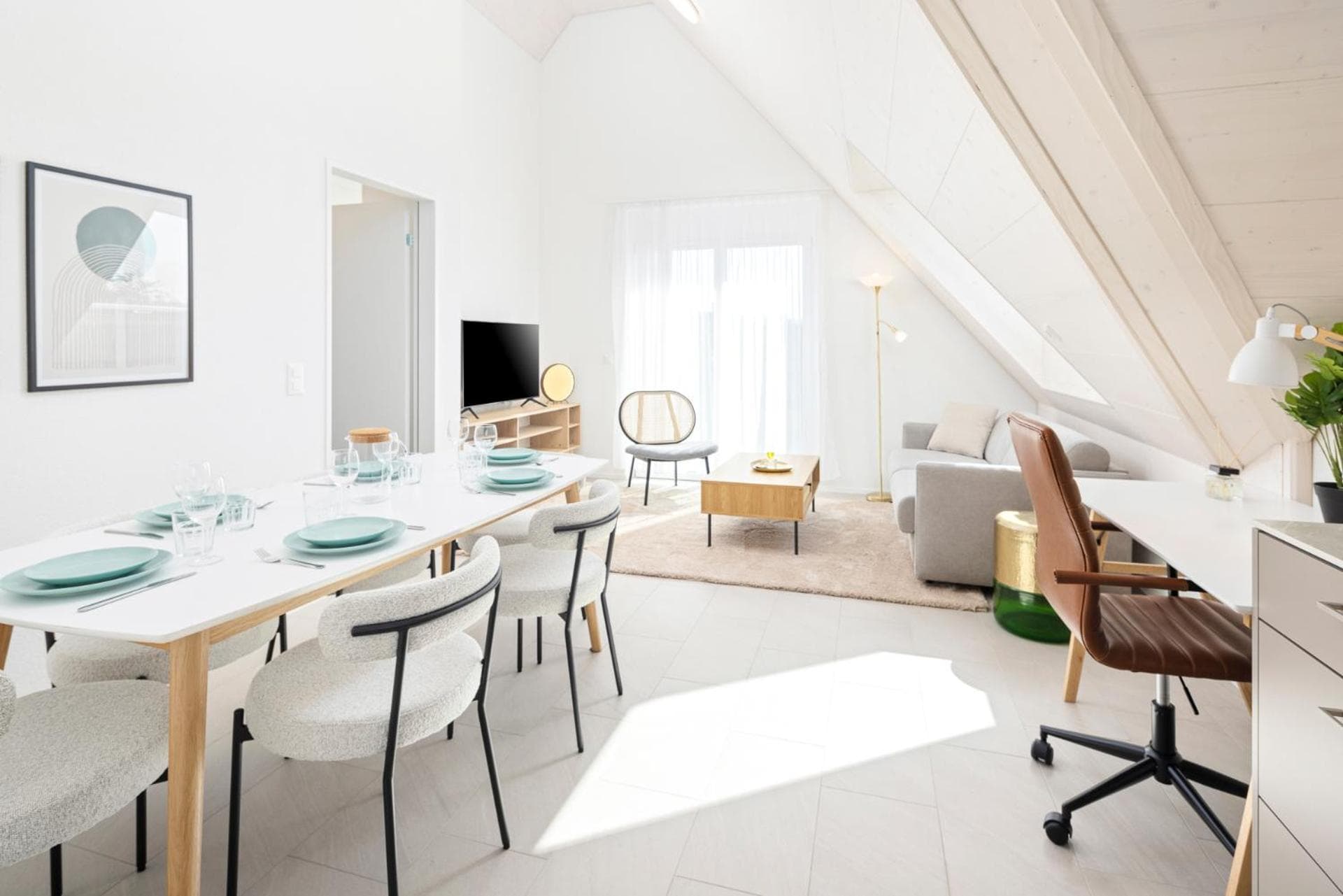STAYY Flagship Limmattal Premium Apartments - 24h Self Check-in free Parking free EV Wallbox