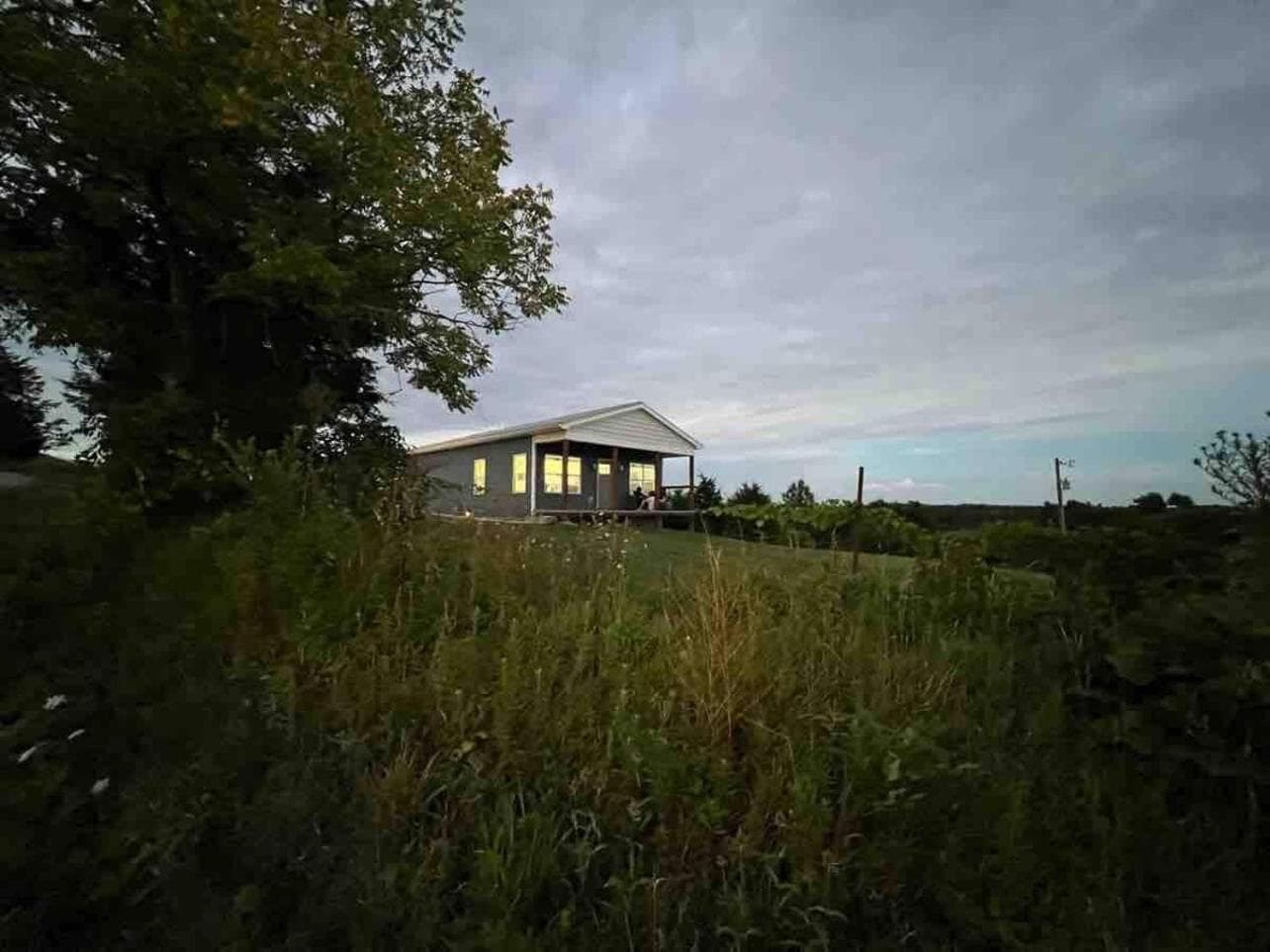100 Acre Relaxing Retreat Near ARK - The Cottage