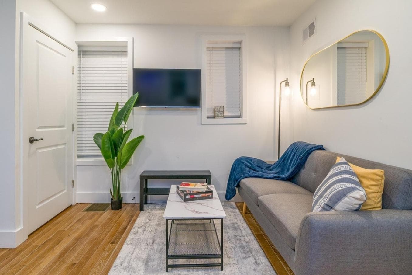Cozy Cornhill Getaway, Free Parking KitchenWD