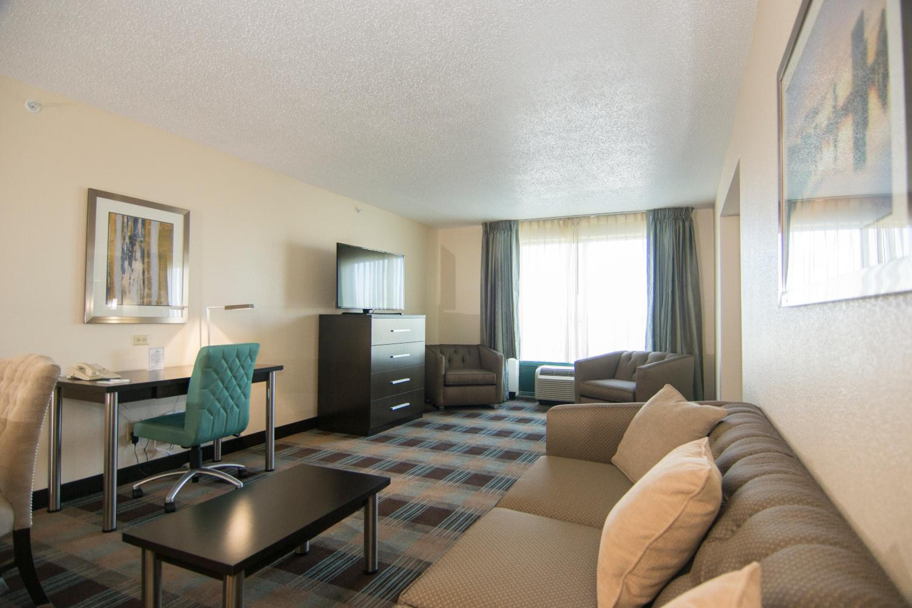 Wingate By Wyndham - Orlando International Airport- Free Hot Breakfast