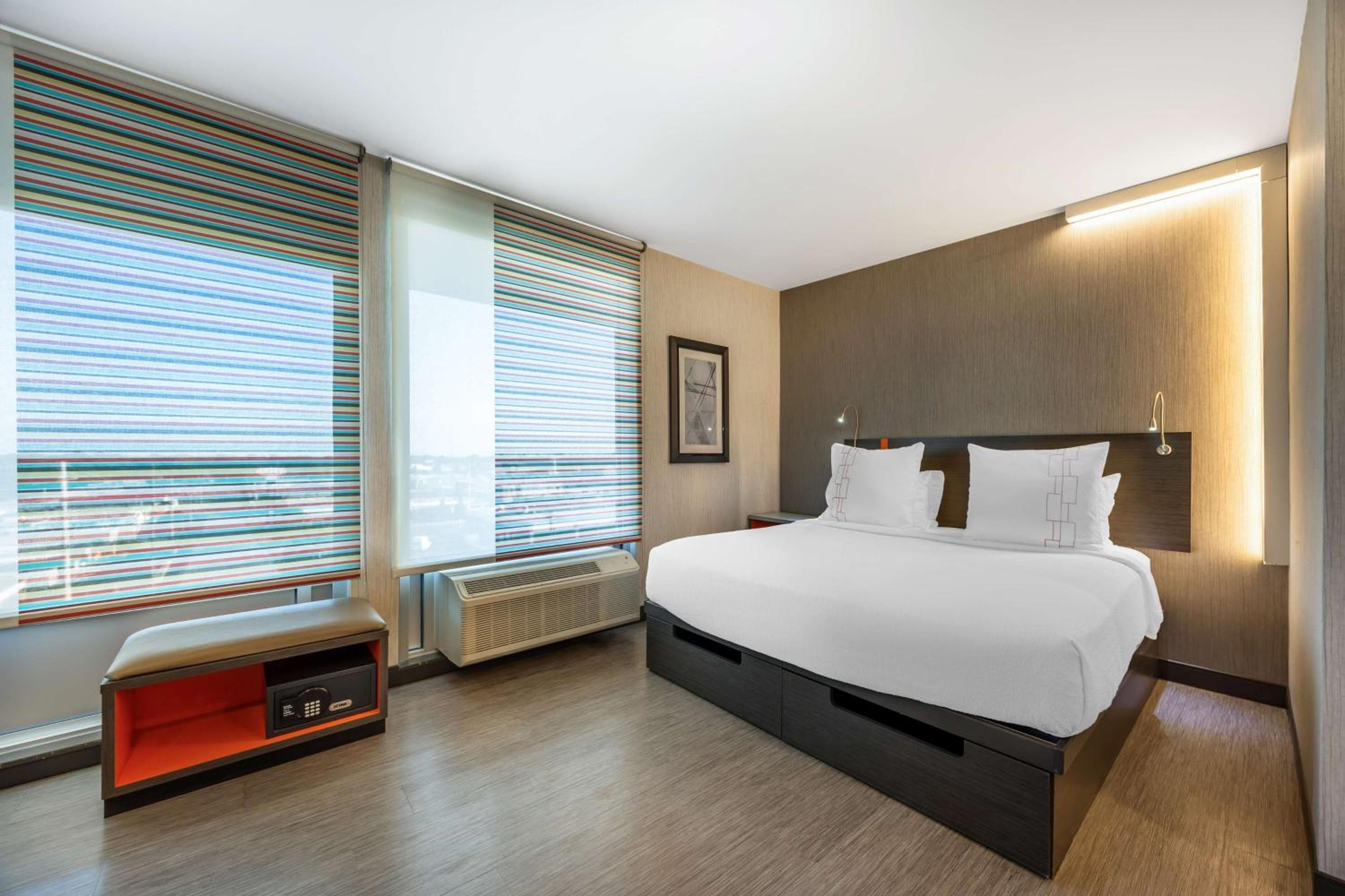 Best Western Premier Springfield Plaza District Hotel