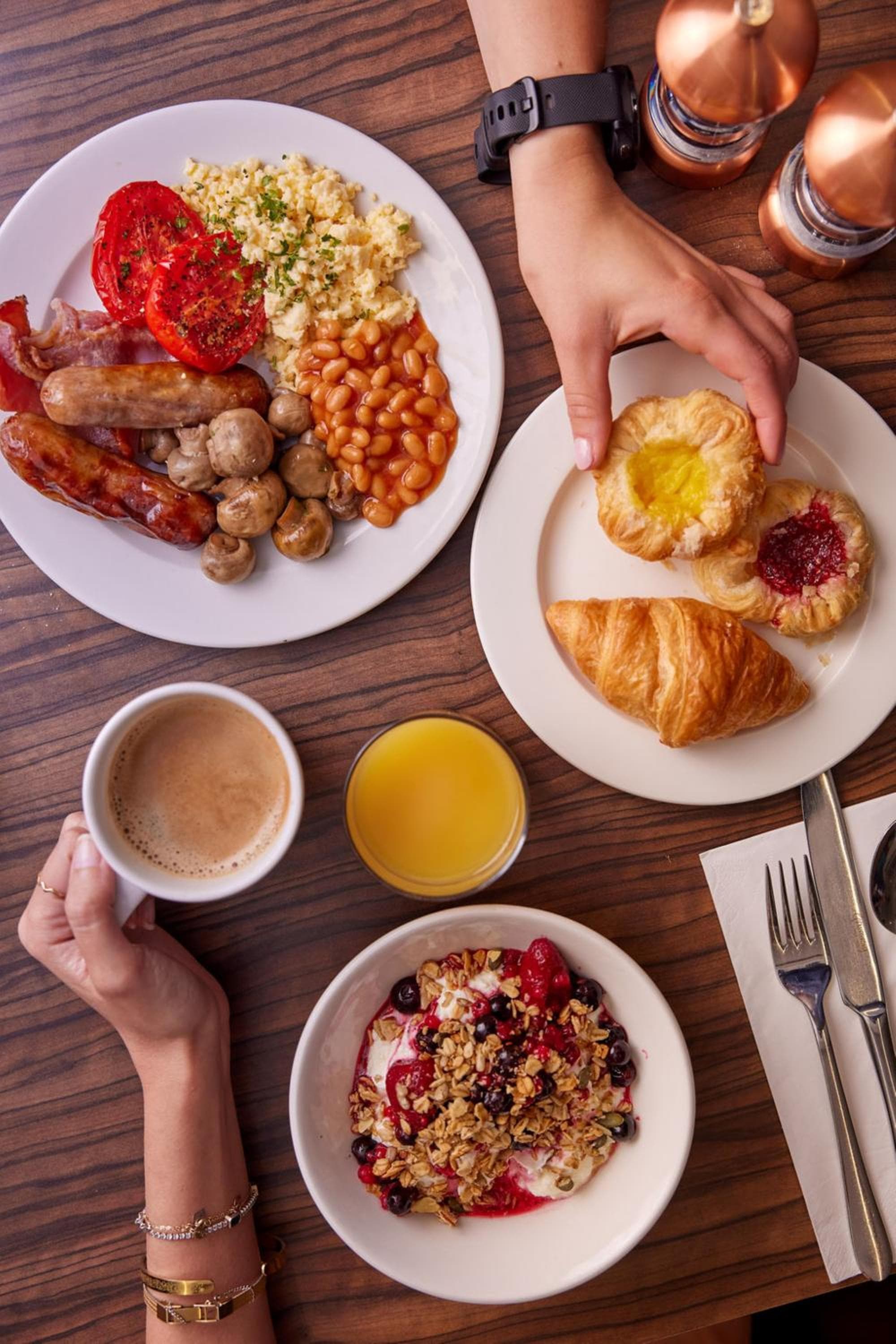 breakfast buffet