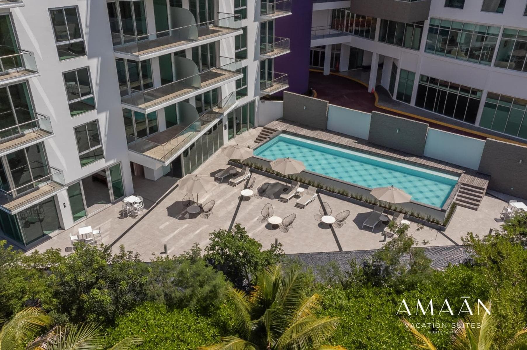 EHDEN Vacation Suites Puerto Cancún