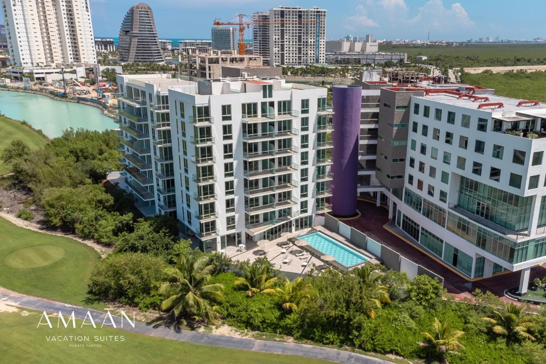 EHDEN Vacation Suites Puerto Cancún
