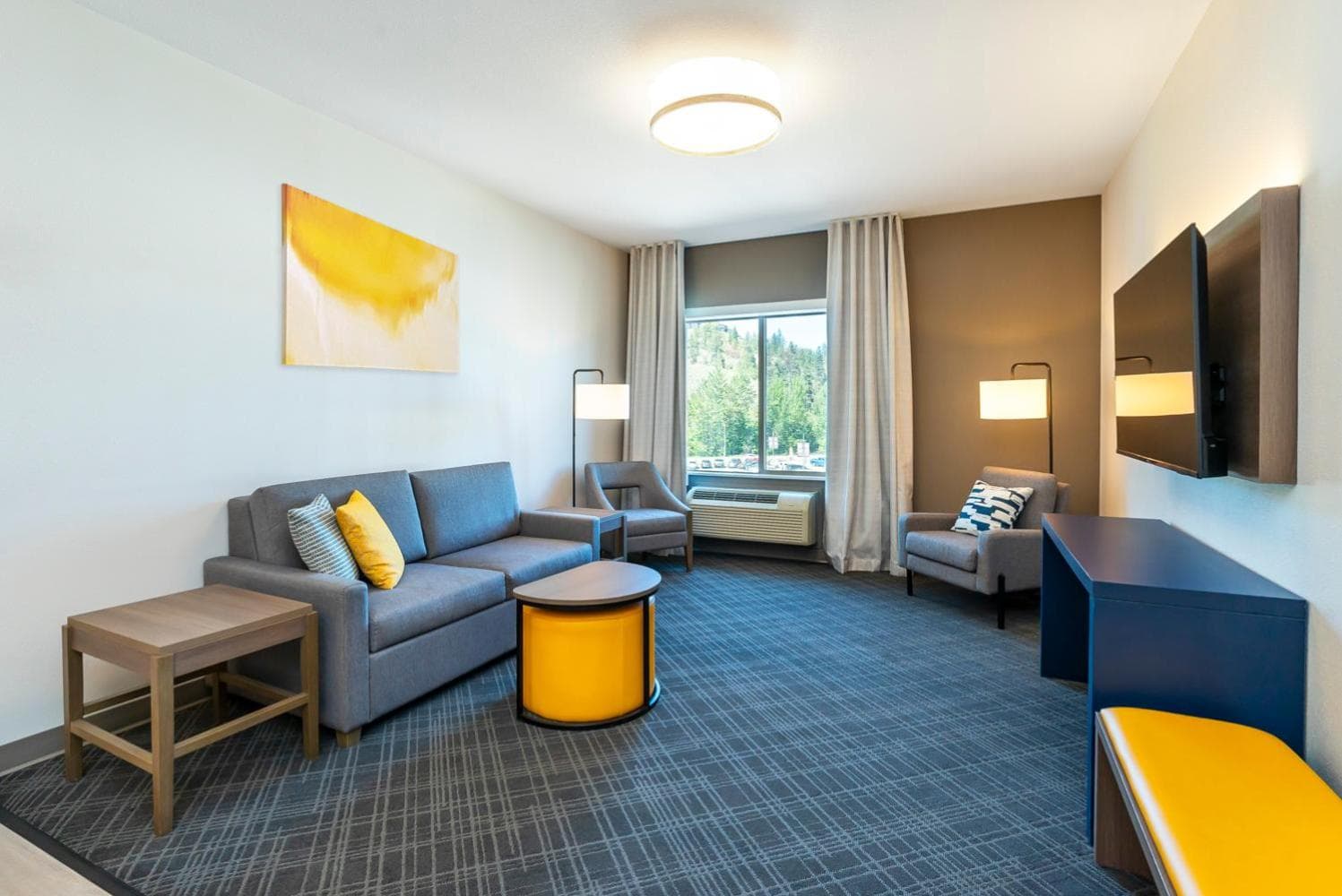 Comfort Suites Kelowna