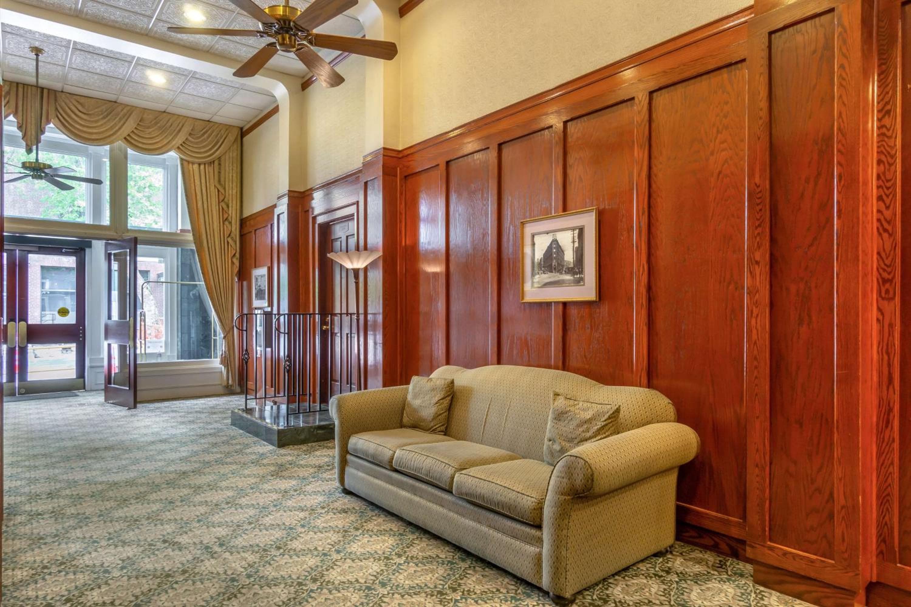 Best Western Plus Pioneer Square Hotel Downtown