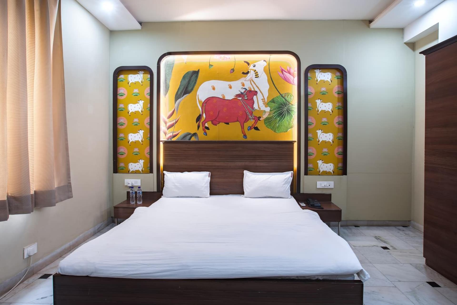 Hotel Bhakti Dhama