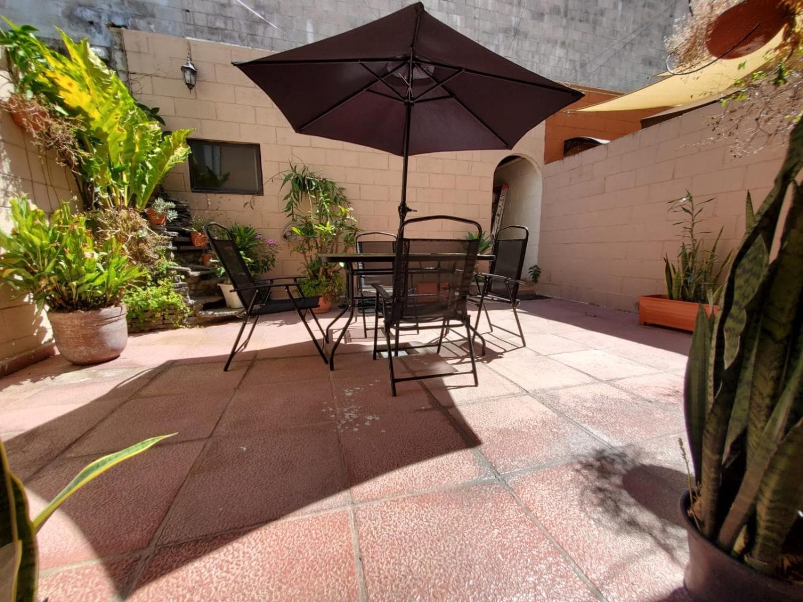 Kokys Guest House