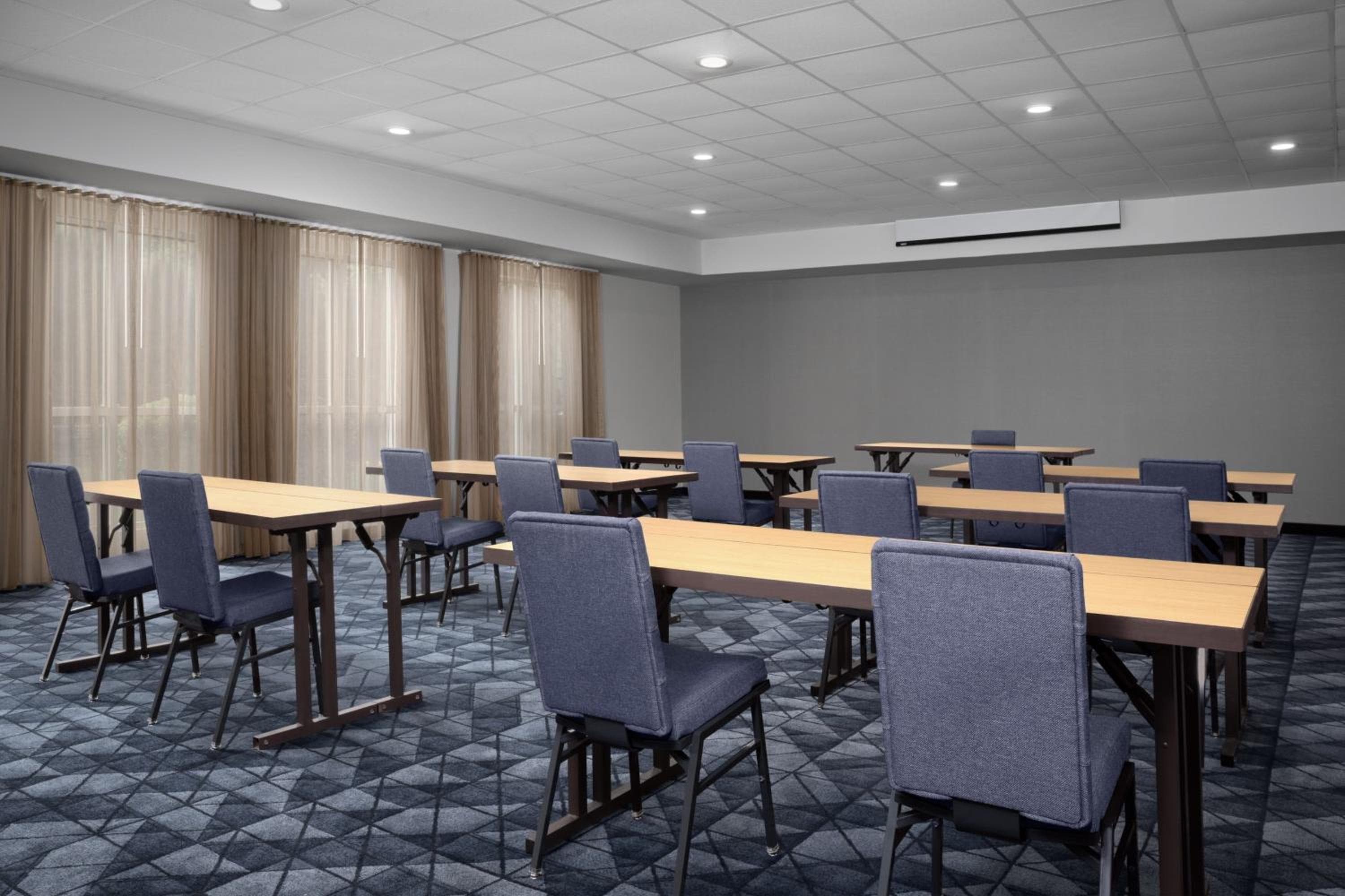 Courtyard by Marriott Philadelphia Bensalem