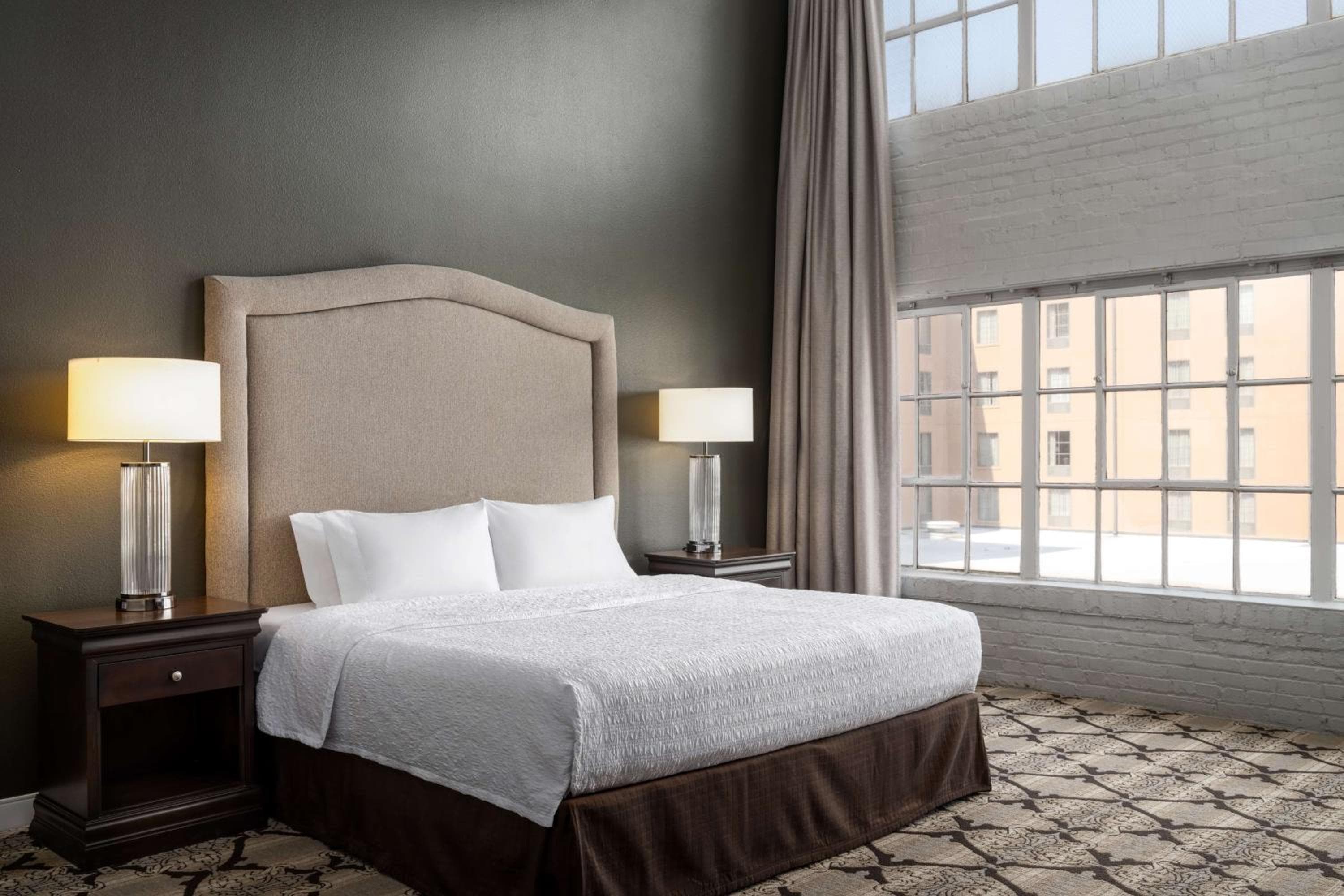 Hampton Inn and Suites New Orleans Convention Center